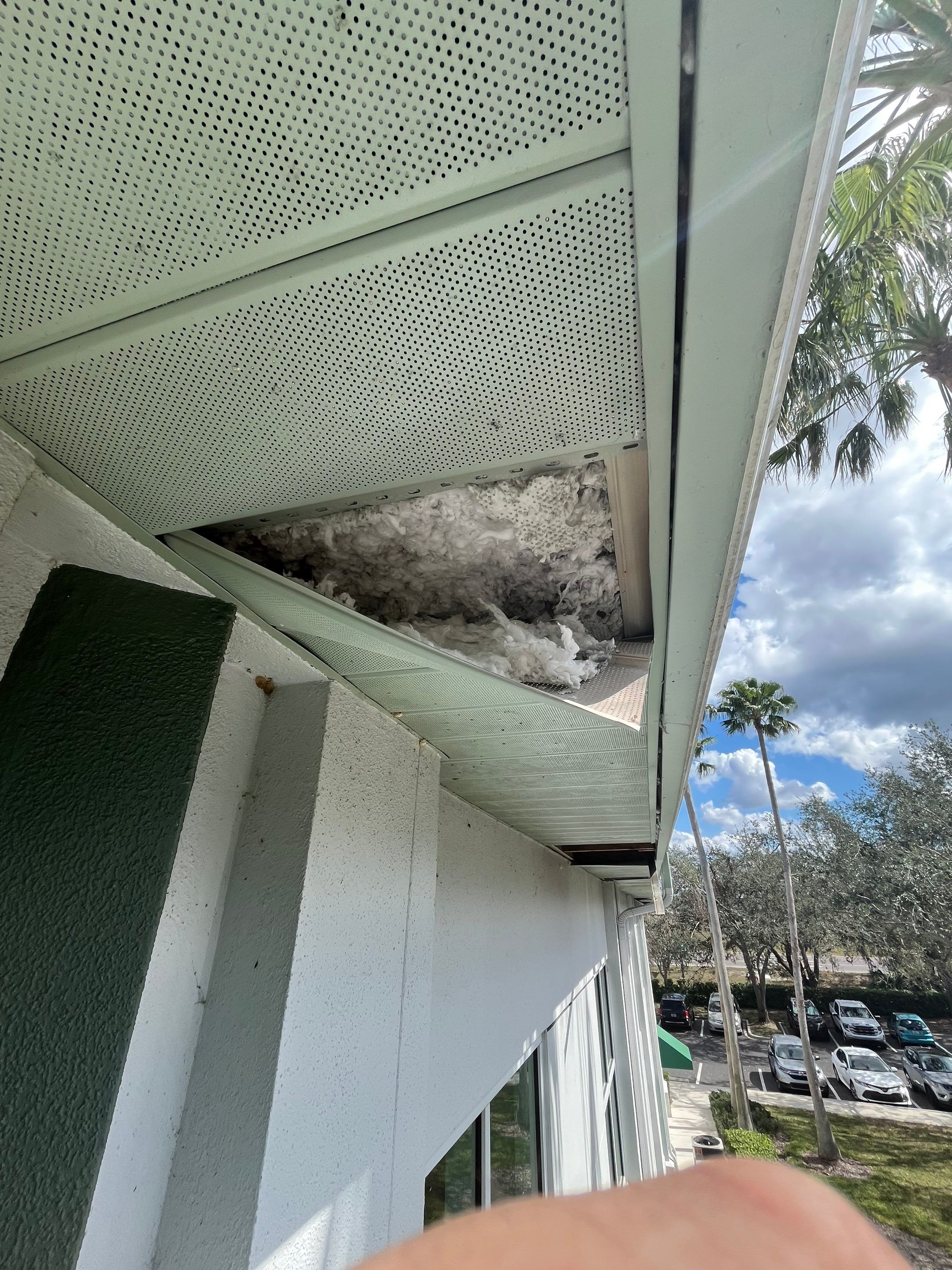 6-Inch White Seamless Gutters in Sarasota FL by Gutter Professors