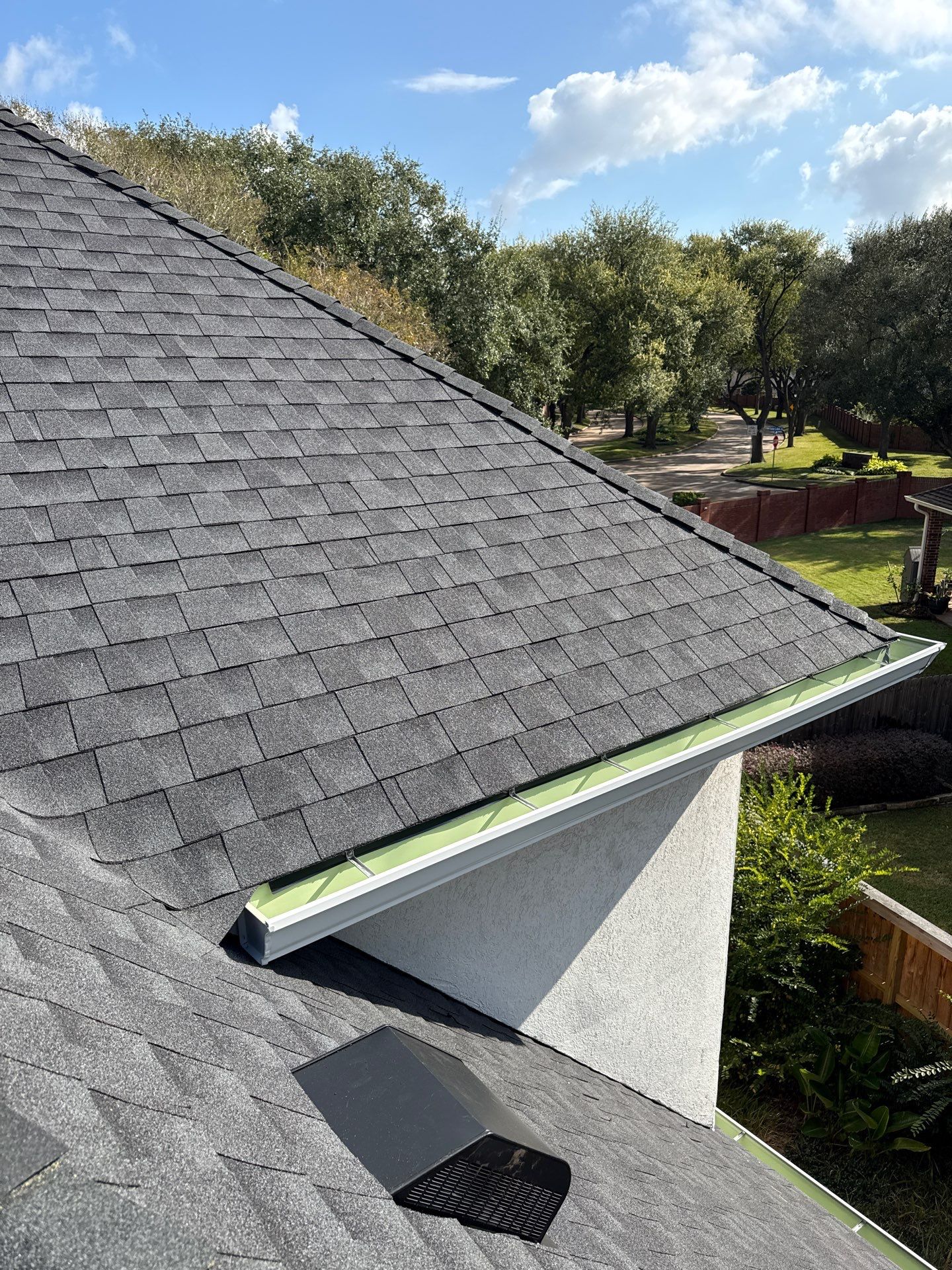 GAF HDZ - Charcoal by Elite Roofing LLC