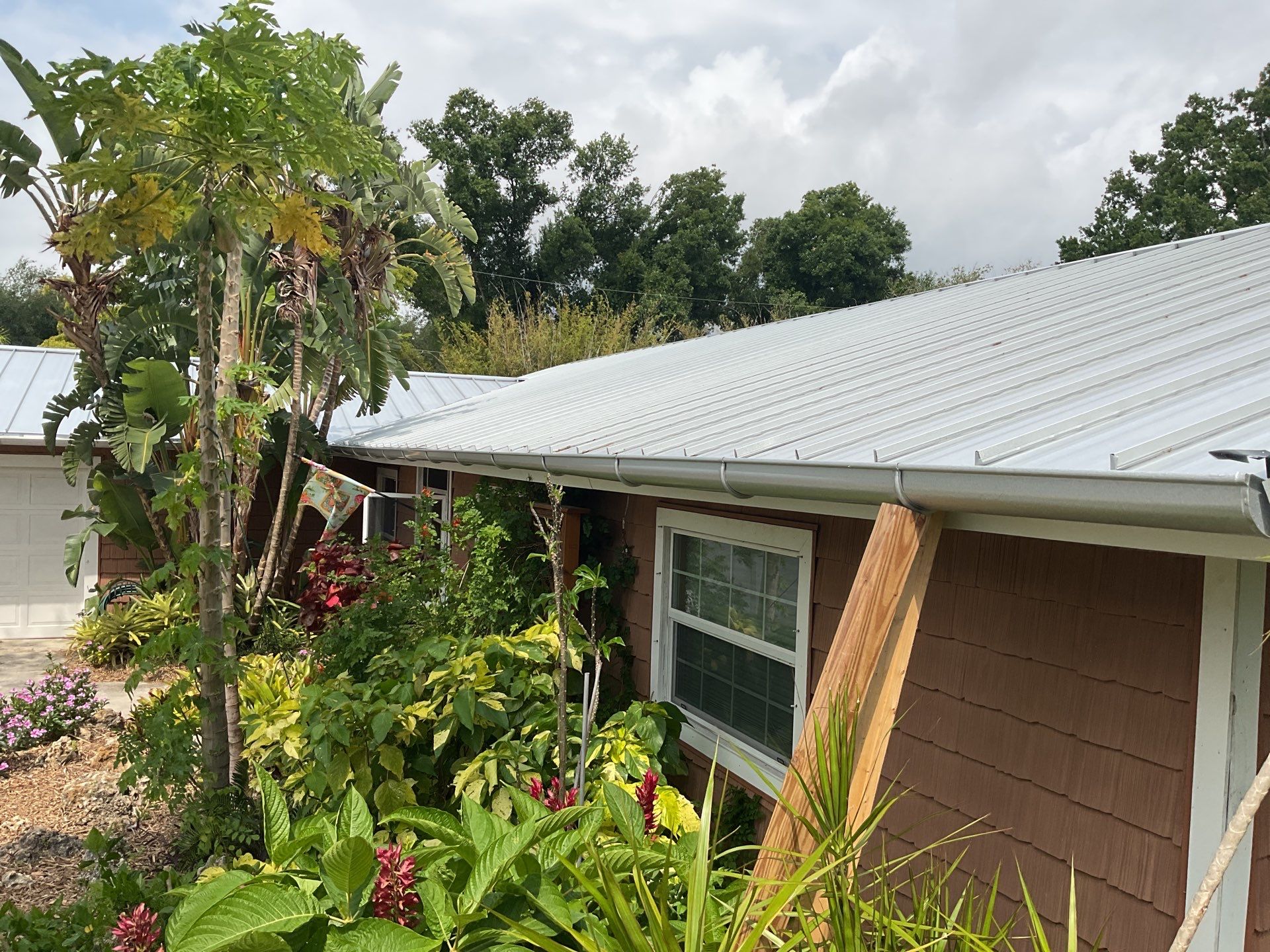 Half-Round Aluminum Gutters in North Fort Myers FL by Gutter Professors
