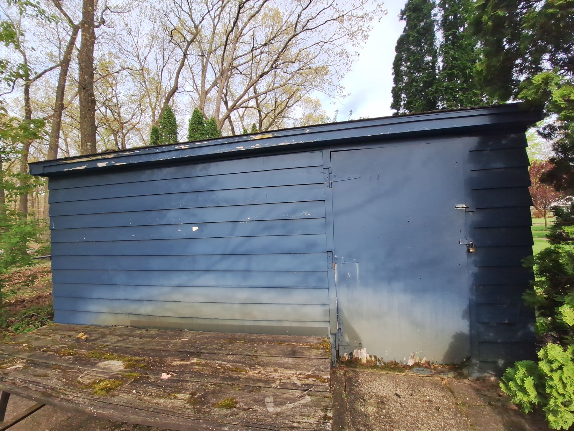 Deck and Shed Re-paint by Gordon Painting