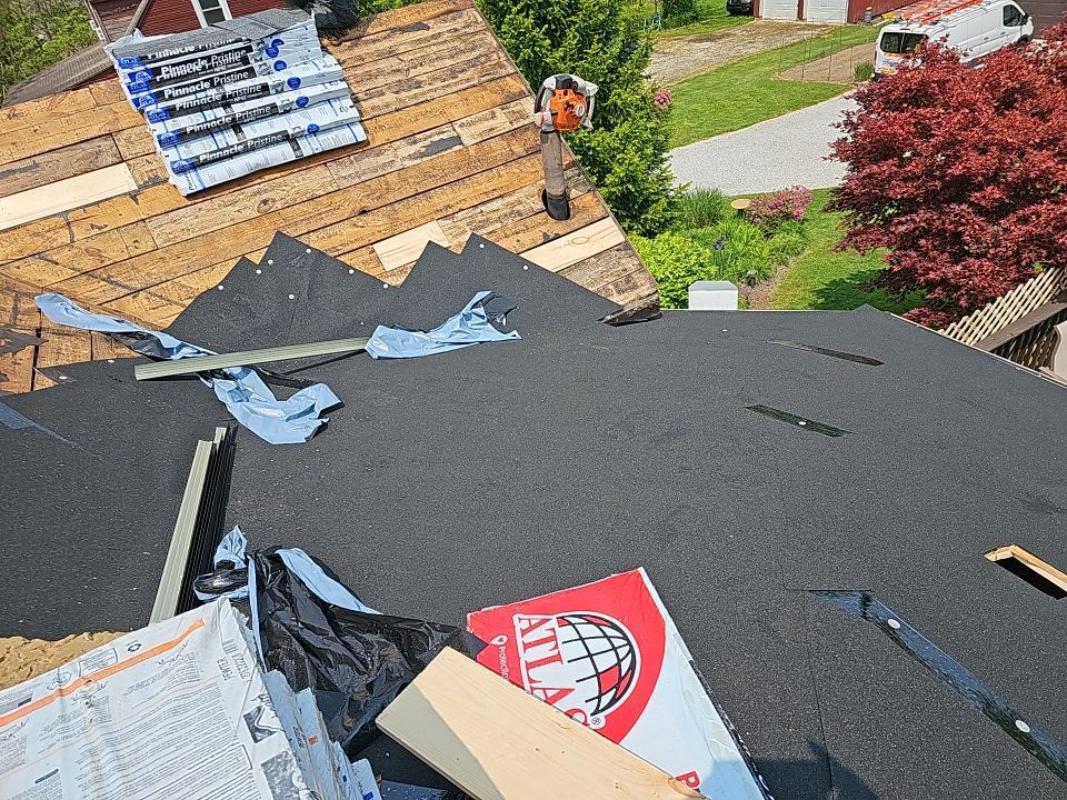 ATLAS PINNACLE COLOR: PEWTER by Eagle Eye Roofing