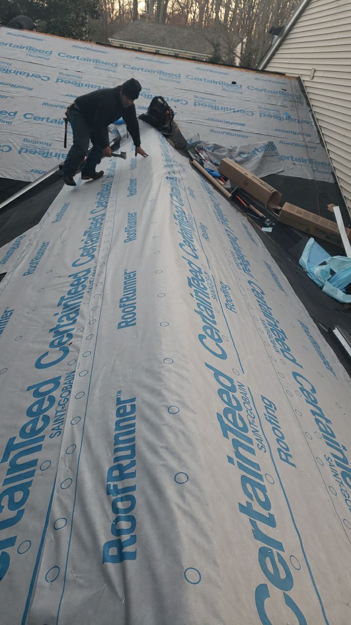 Vienna: Certainteed Landmark Pro Designer Shingles in Max Def Driftwood by RM Banning, Inc.