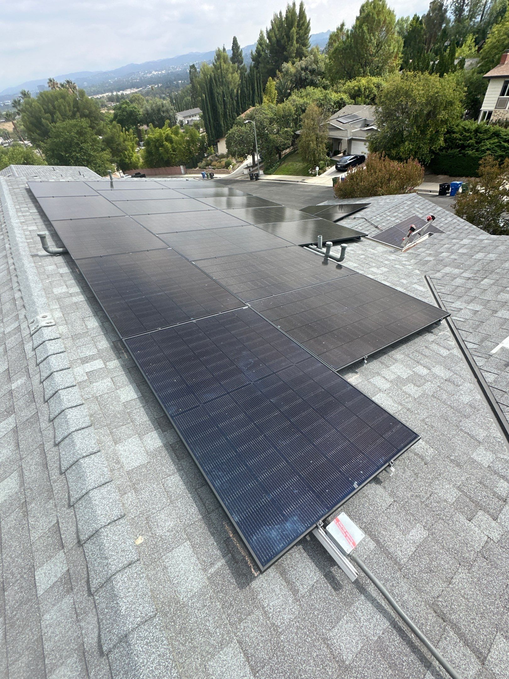 Residential Solar Energy System Installation with CertainTeed 440W Panels in Los Angeles by AWS Solar