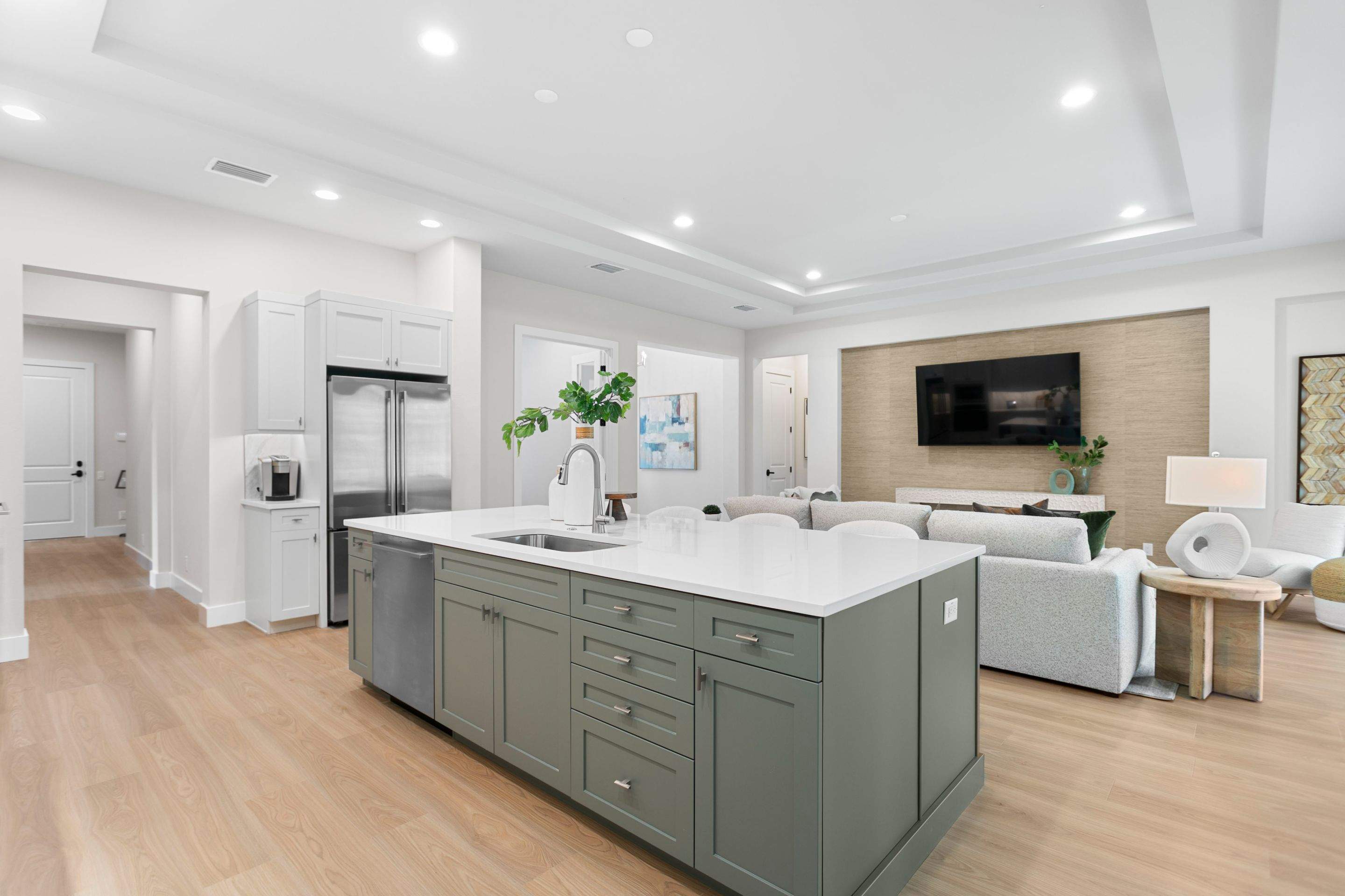 Custom Aberdeen by Lyons Heritage Tampa, LLC