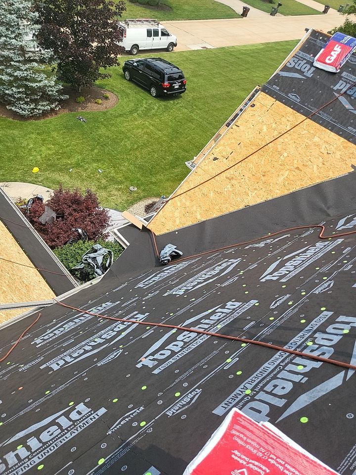 GAF Timberland Color: Pewter Gray by Eagle Eye Roofing