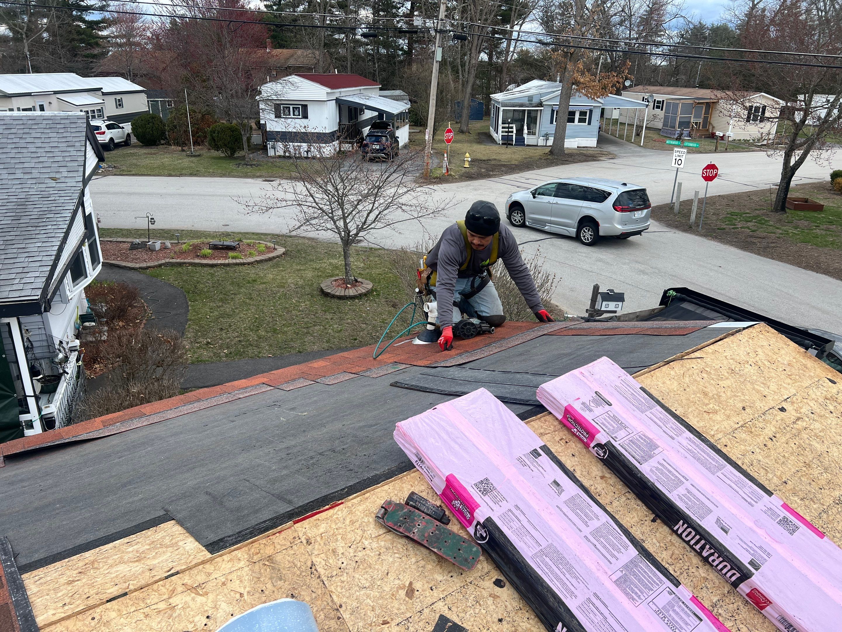Corrugated Metal and Asphalt in Merrimack New Hampshire by Tall pine roofing