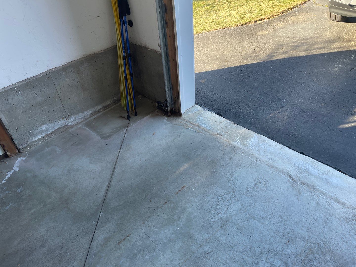 Garage in Nashua, NH 03063 by Symphony Concrete Coatings