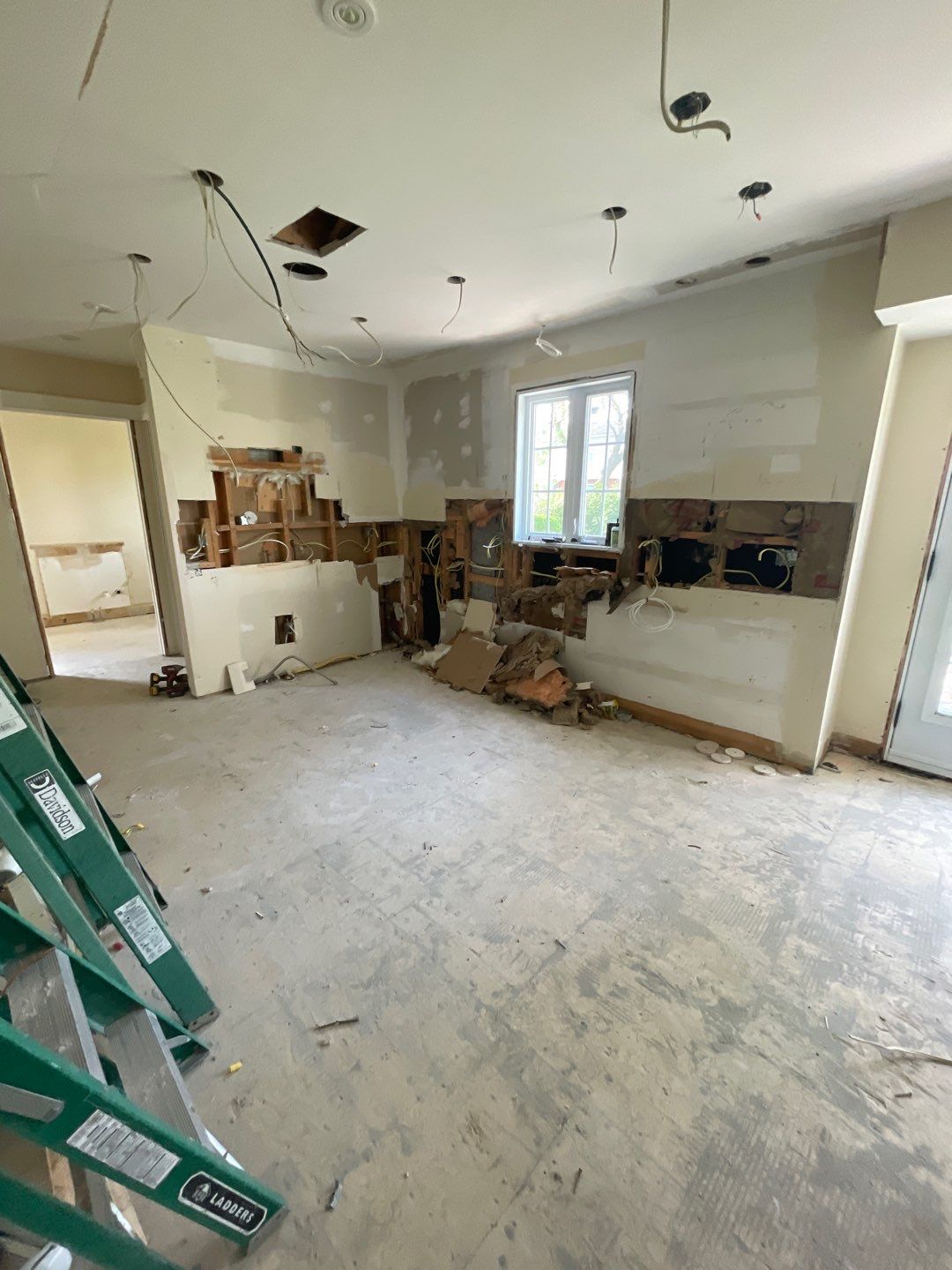 Full house renovation by Eco-Nature Construction Inc.