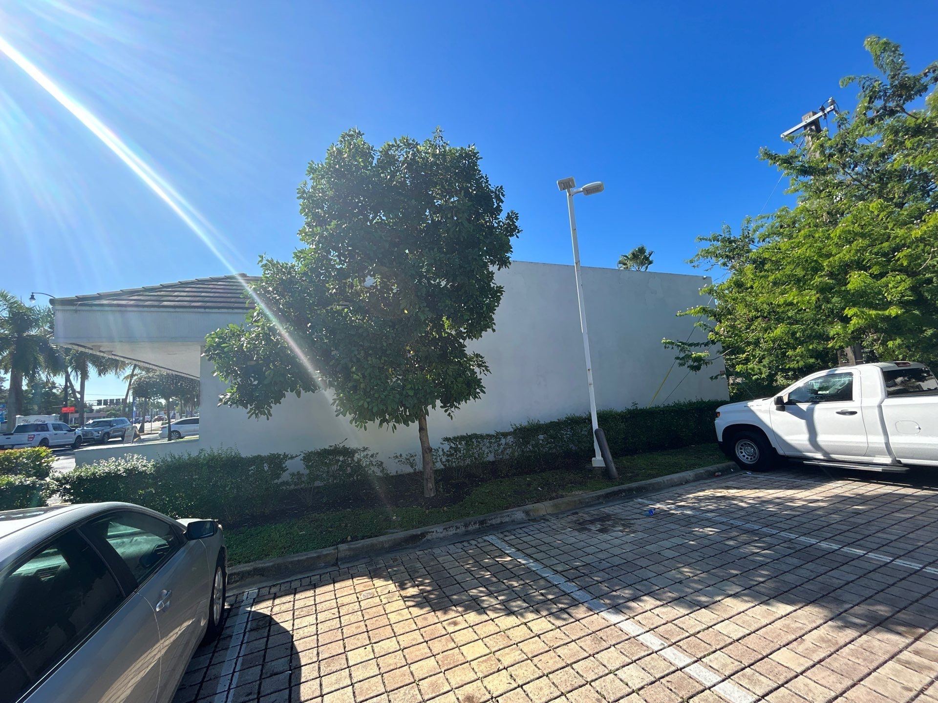 ROYAL CLAU PLAZA INVESTMENTS LLC by Souffront Construction & Engineering