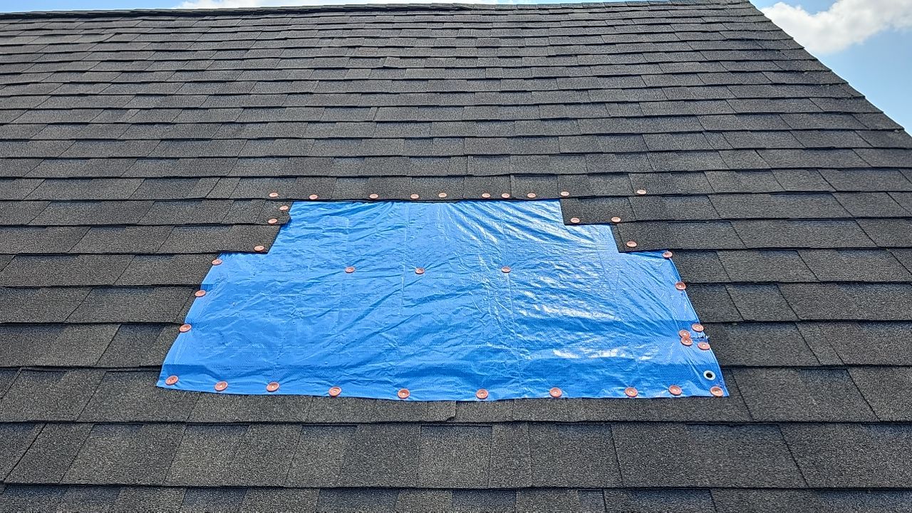 ATLAS PINNACLE COLOR: WEATHERED SHADOW by Eagle Eye Roofing