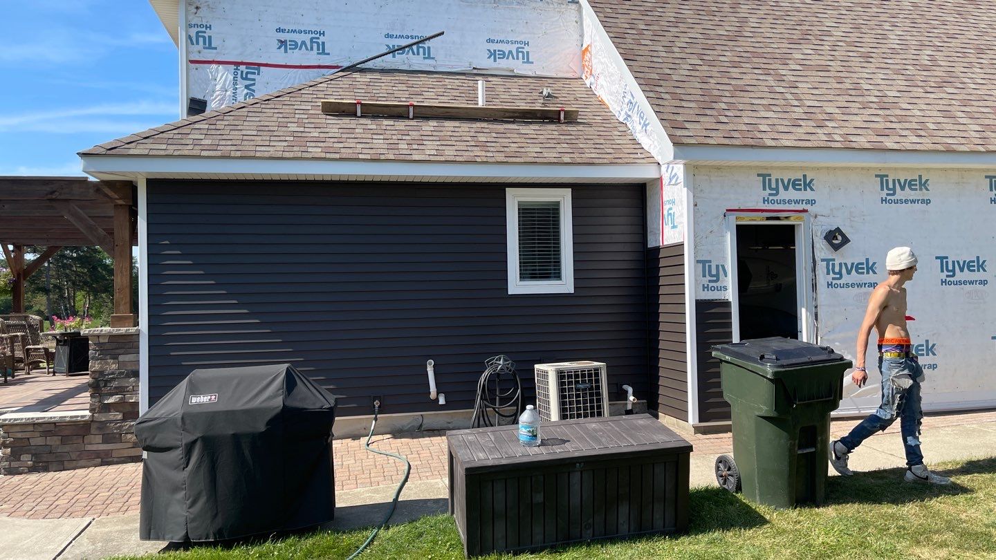 Siding Replacement using Certainteed Restoration Classic D4 by 180 Contractors