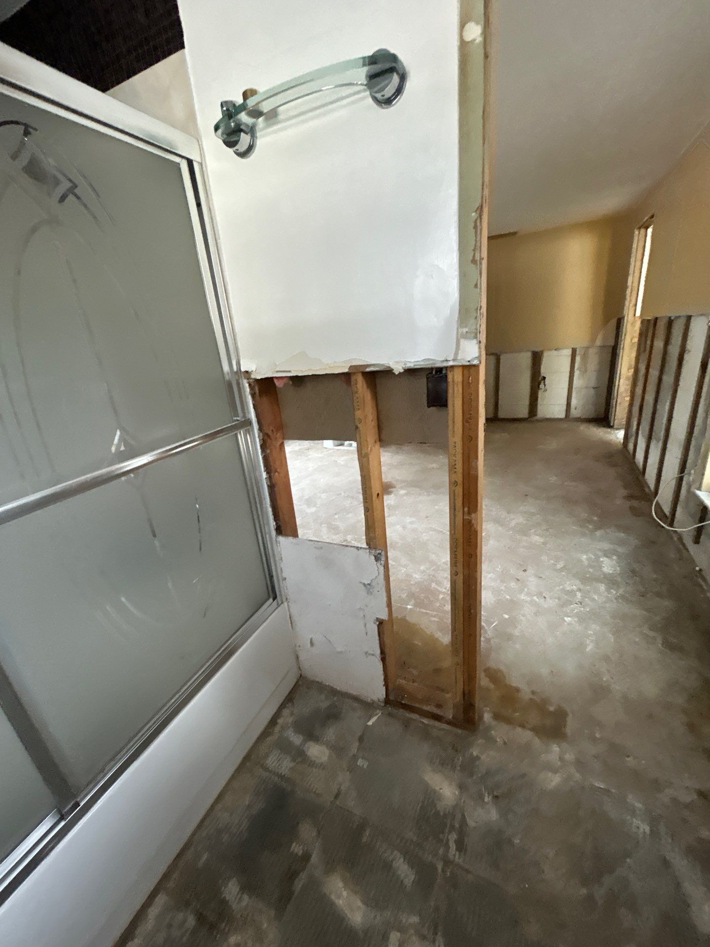 Mold Remediation + Reconstruction Bradenton by Ampm Restoration Services 