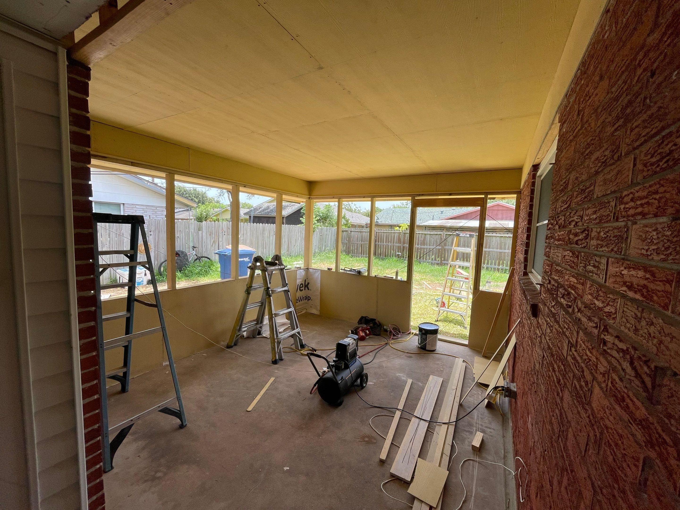 Screened in, on Spicewood by Bayfront Roofing and Construction