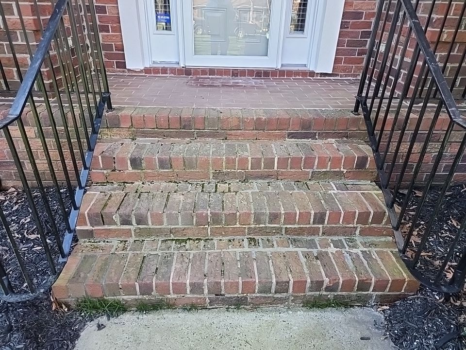 House Wash using cleaner by Power Wash Masters LLC