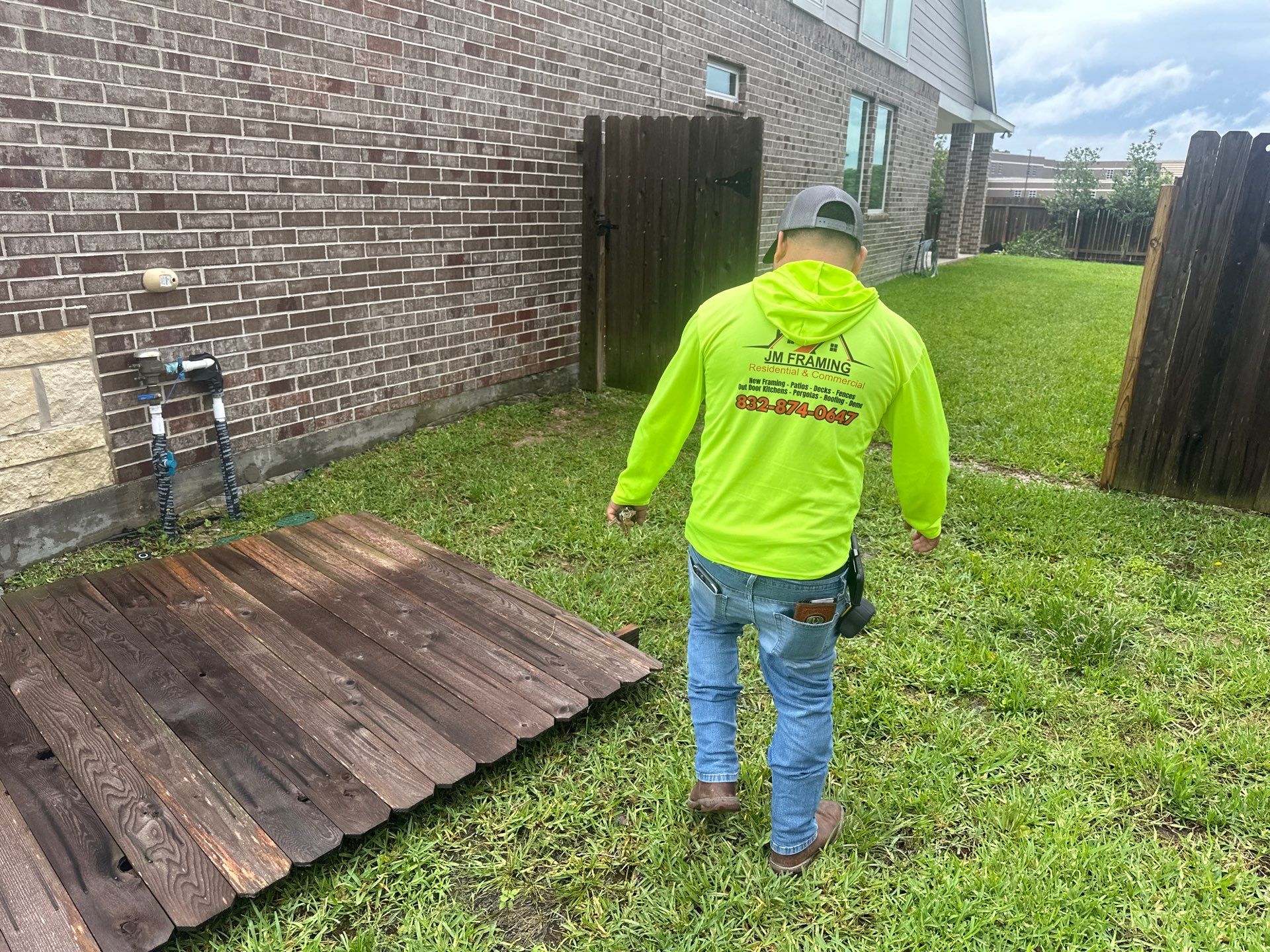 Covered patio and Summer Kitchen in Spring, TX by SophAlx LLC