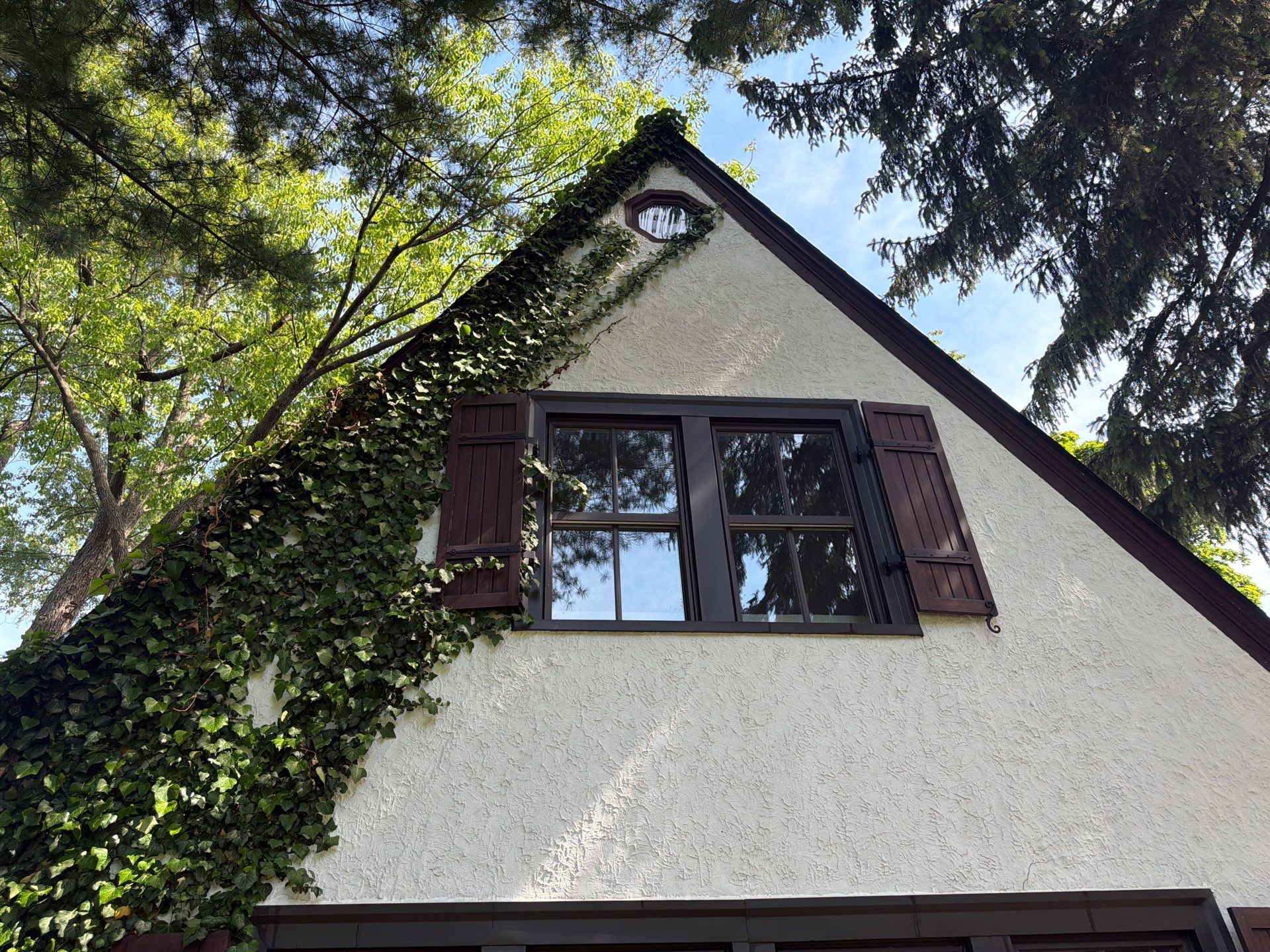 Stucco and Dryvit House Soft Washing by Northern Power Washing LLC.