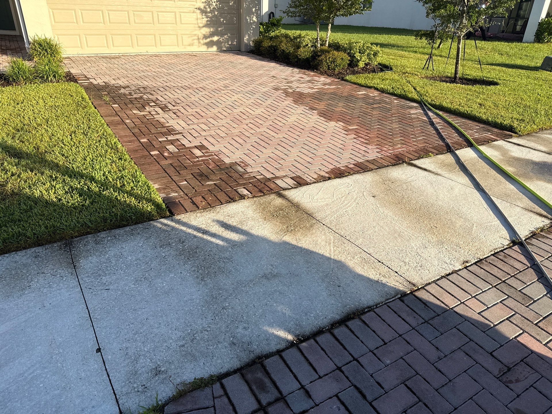 Complete House Wash, Driveway & Lanai Cleaning – Trevesta, Palmetto FL by Sunshine AquaWash