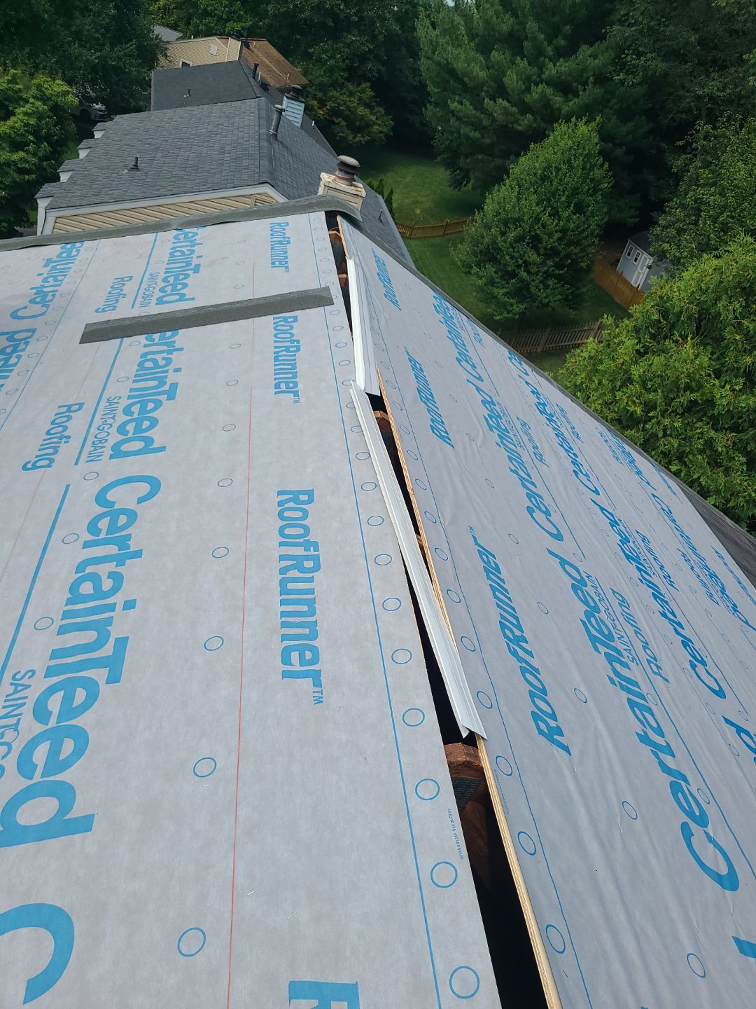 Falls Church: CertainTeed Landmark Pro Designer Shingles in Max Def Pewterwood by RM Banning, Inc.