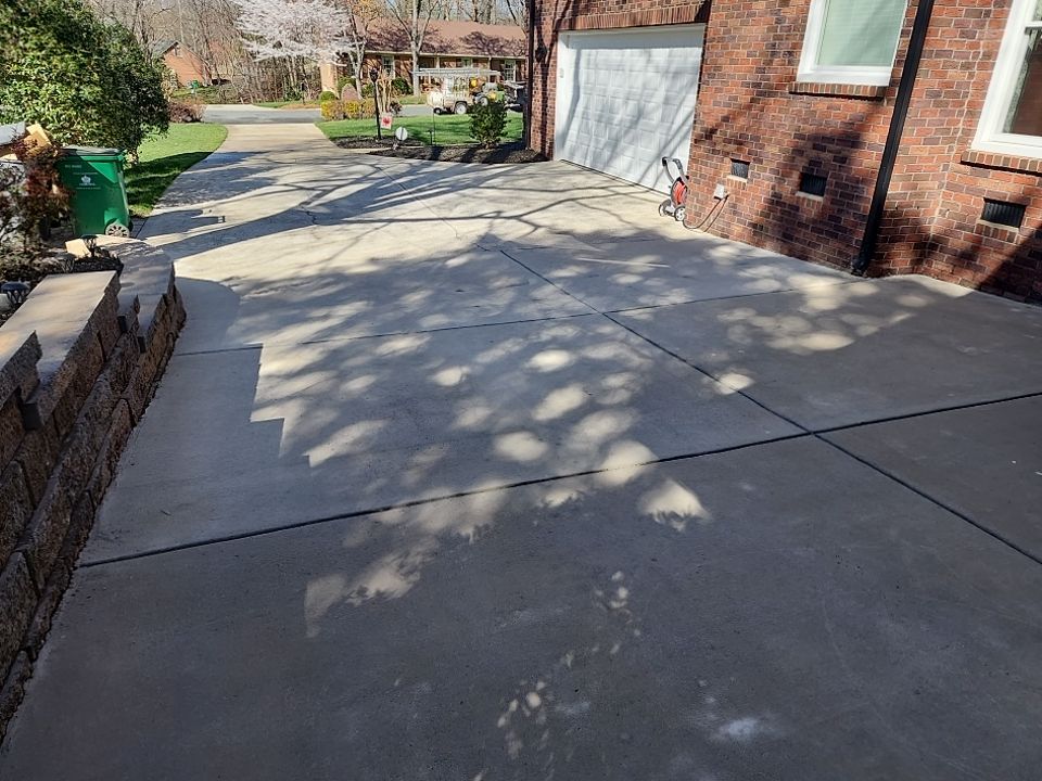 House Wash using cleaner by Power Wash Masters LLC