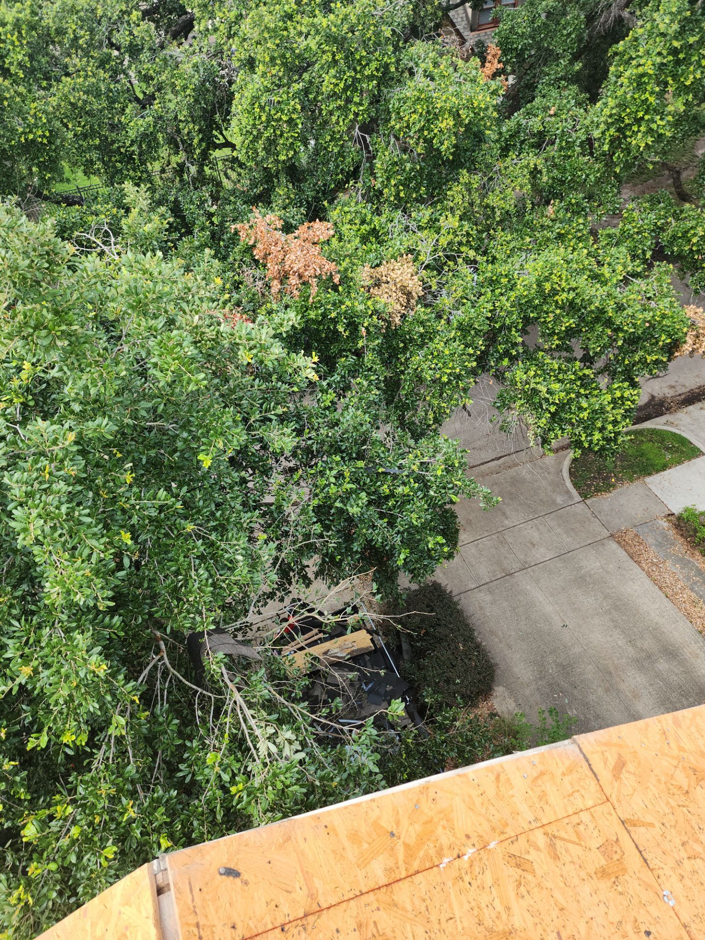 Residential Roofing Installation using Owen's Corning Duration (Lifetime) Shingles by Roof Repair Company