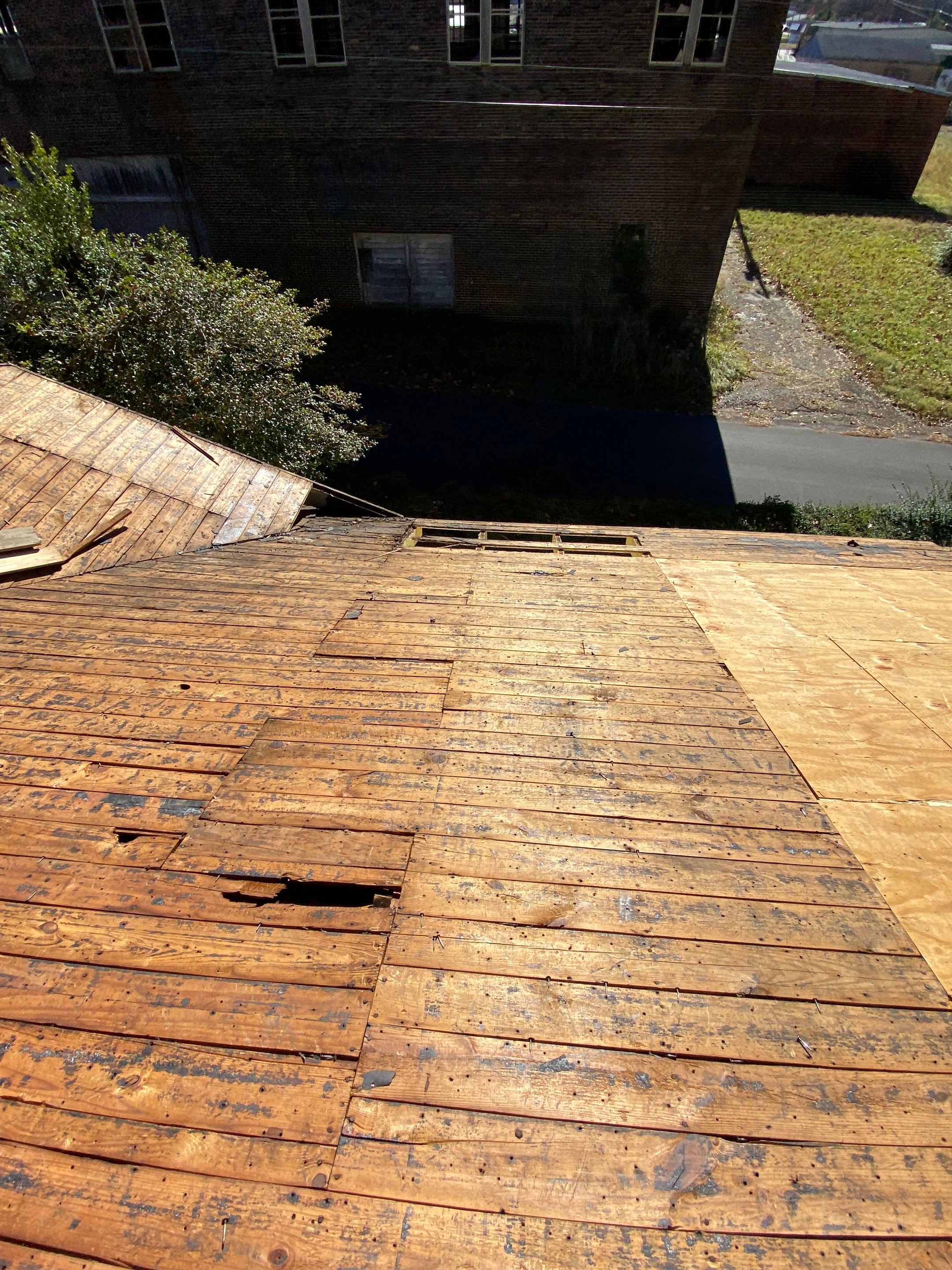 Residential Shingle Reroof using CertainTeed XT25: Resawn Shake by Hostetler Roofing