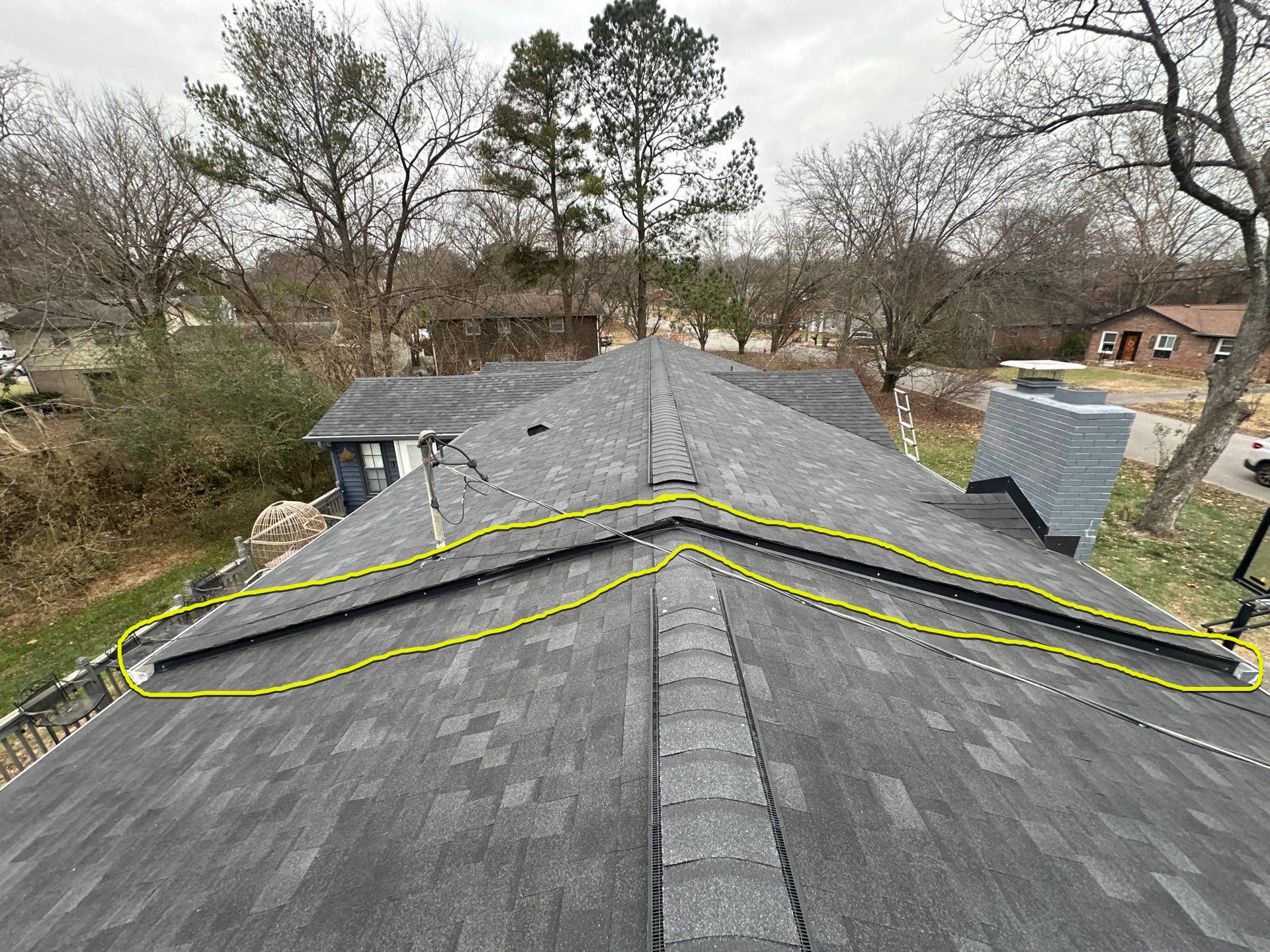 Owens Corning Oakridge Shingles - Onyx Black by Undersun Roofing 