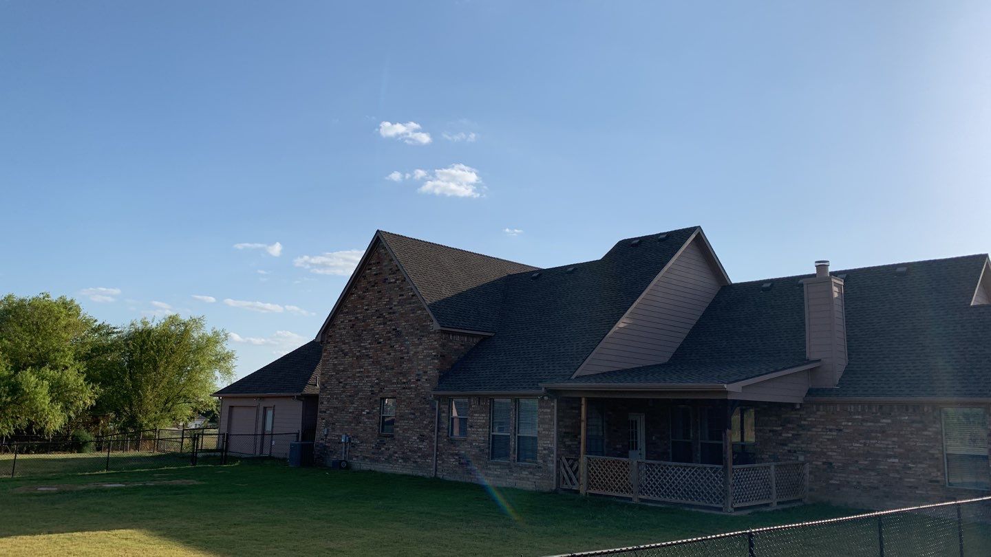 GAF HDZ - Weathered Wood by Elite Roofing LLC