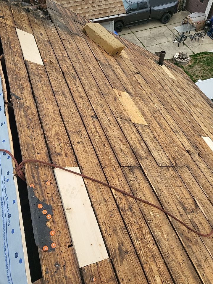 ATLAS PINNACLE COLOR: COASTAL GRANITE DRIP EDGE: WHITE by Eagle Eye Roofing