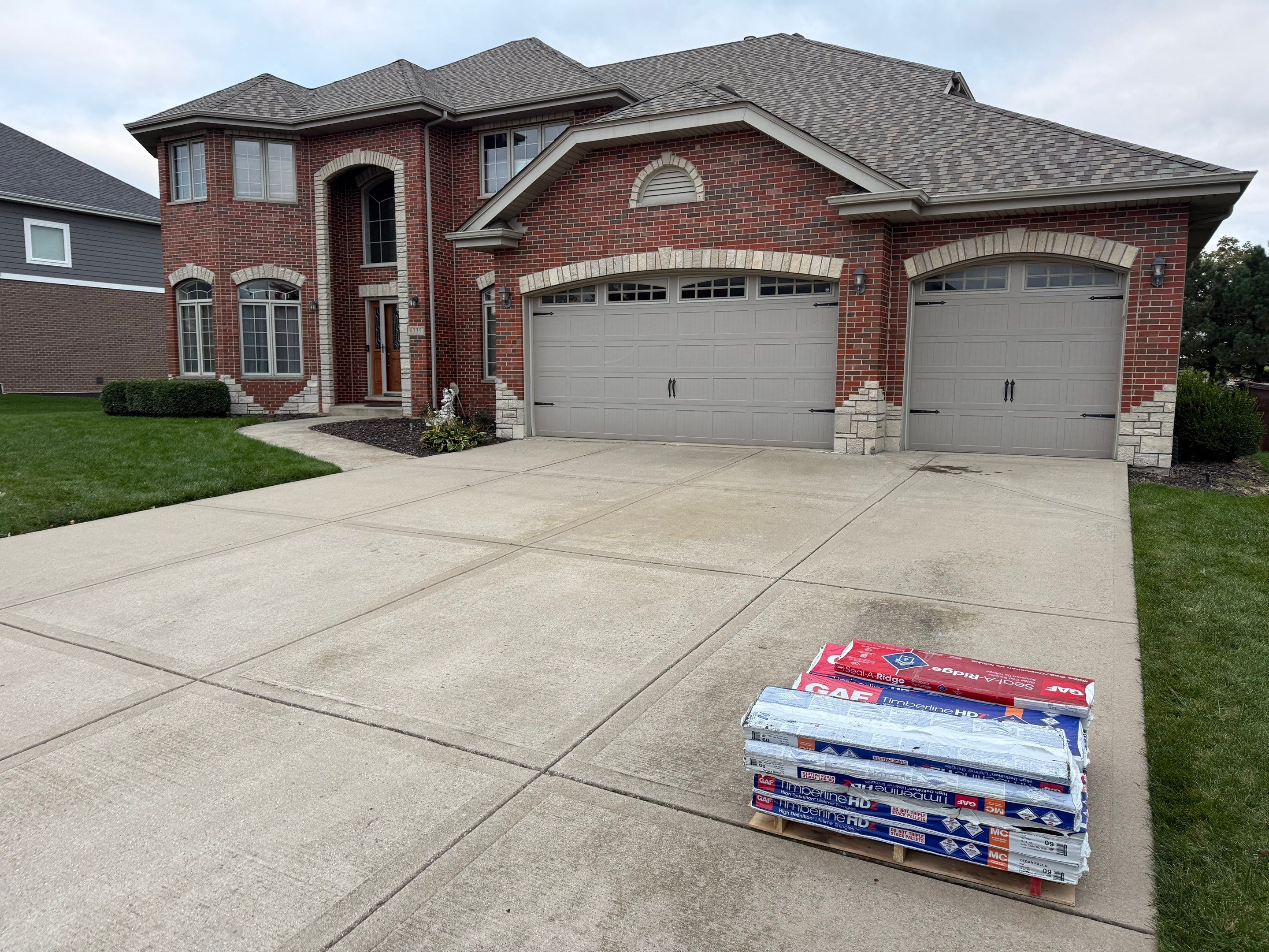 GAF Cedar Falls Roof and Velux windows by Optimal Home Improvement 
