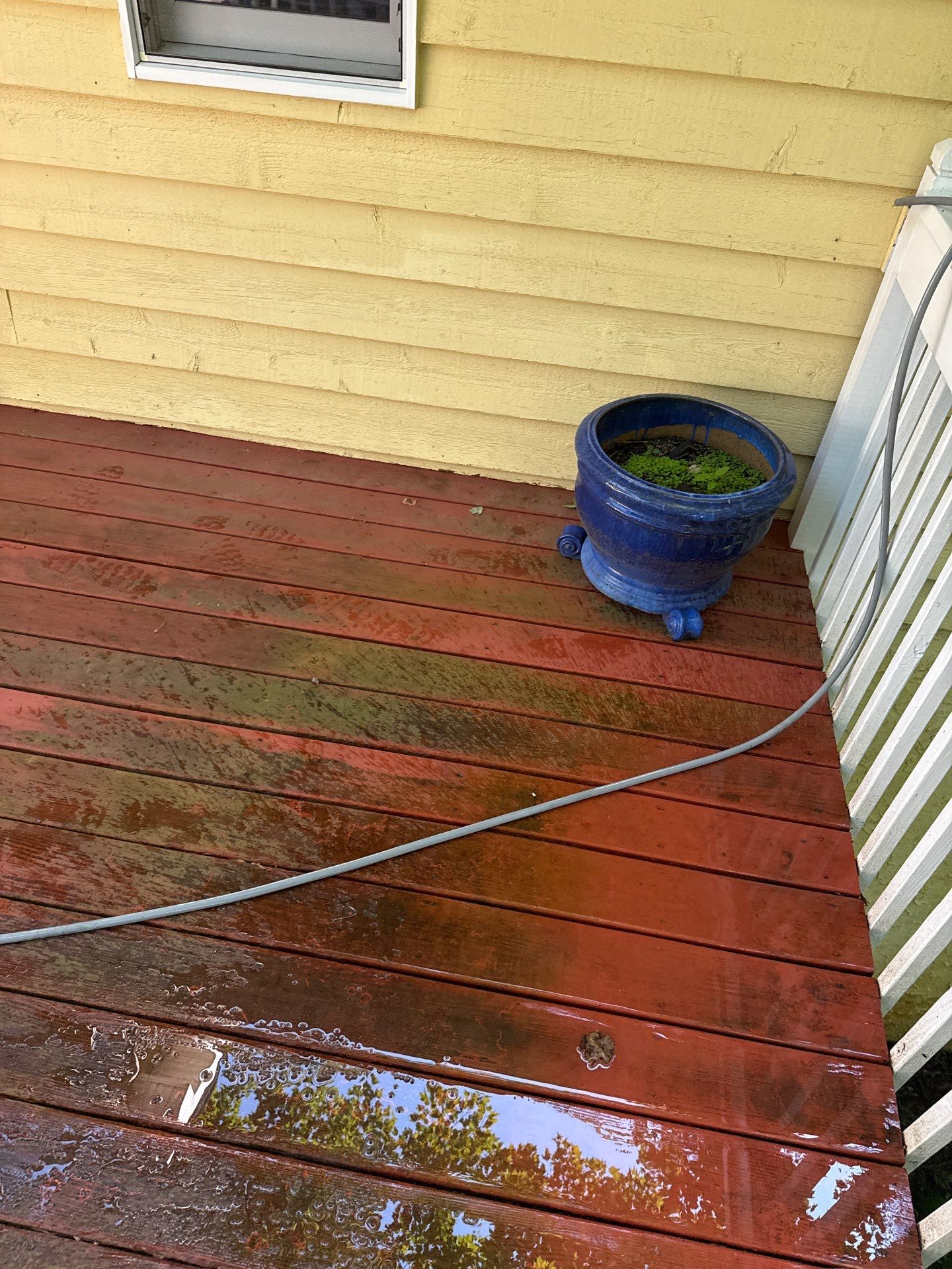 Wood Deck using Wood Stain by DuraSeal