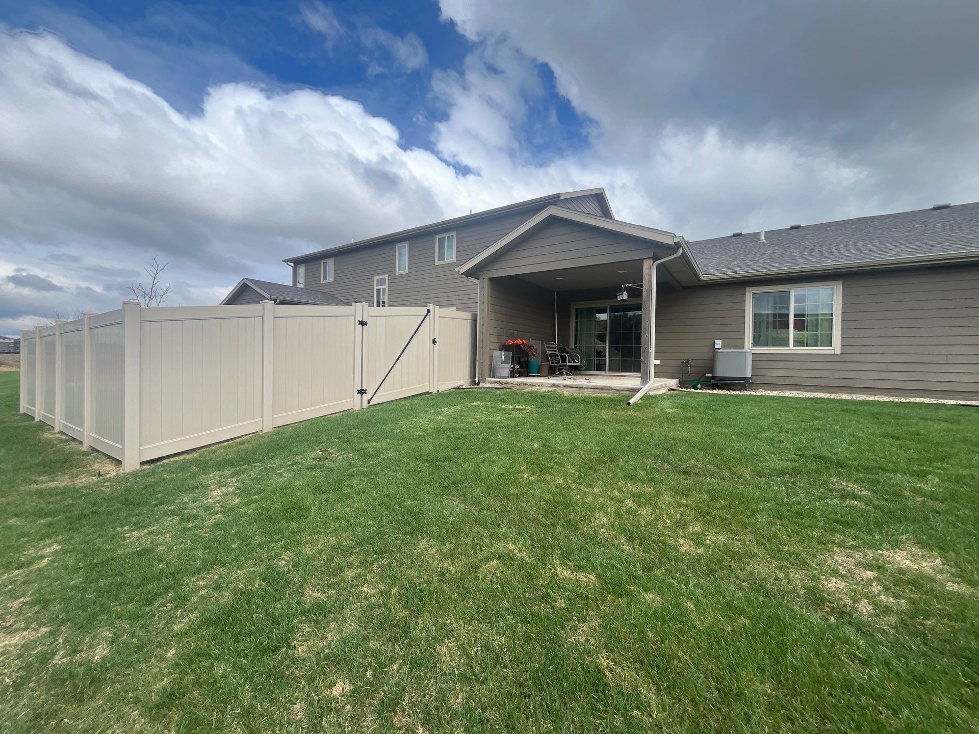 Exterior Painting for Multi-Unit Townhomes in Sioux Falls by Select Painting, Coatings & Garage Cabinets