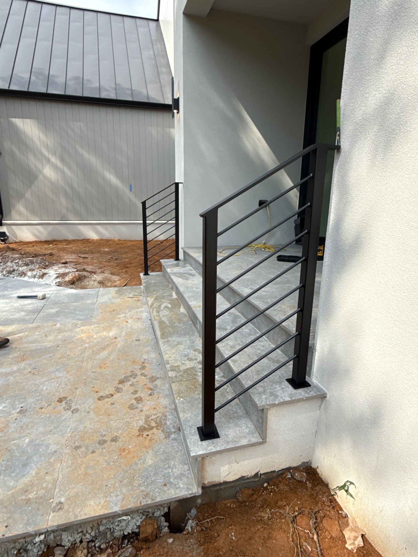 Modern Custom Horizontal Round Bar Railings – Contemporary Residential Design by Capitol Iron Works