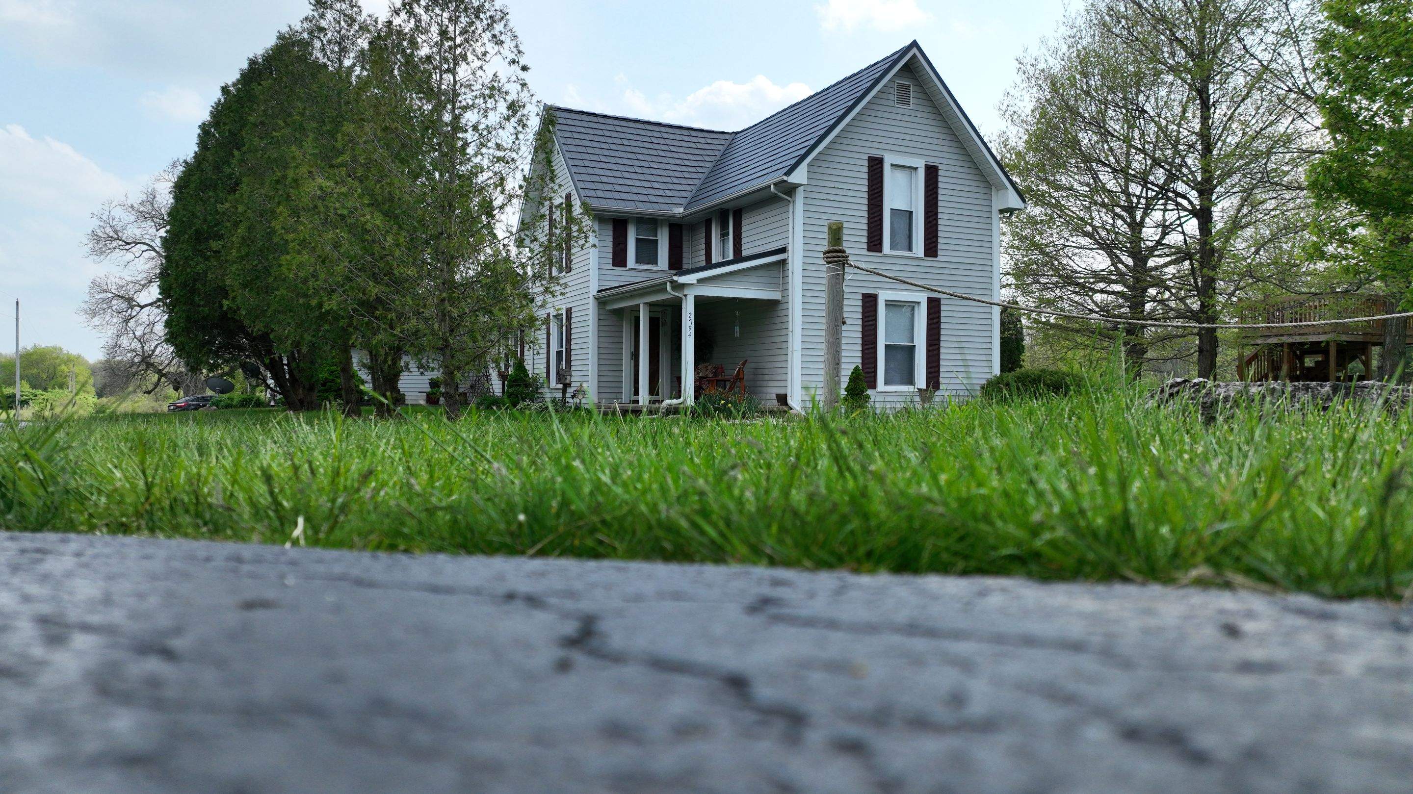 Residential Roofing Installation using Vic West Nothridge Slate by 4Ever Metal Roofing