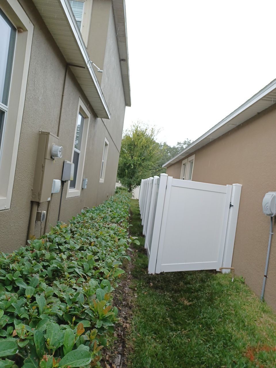 Riverview, FL 6 ft. White Vinyl Privacy Fence  by Asap fence and gates, LLC