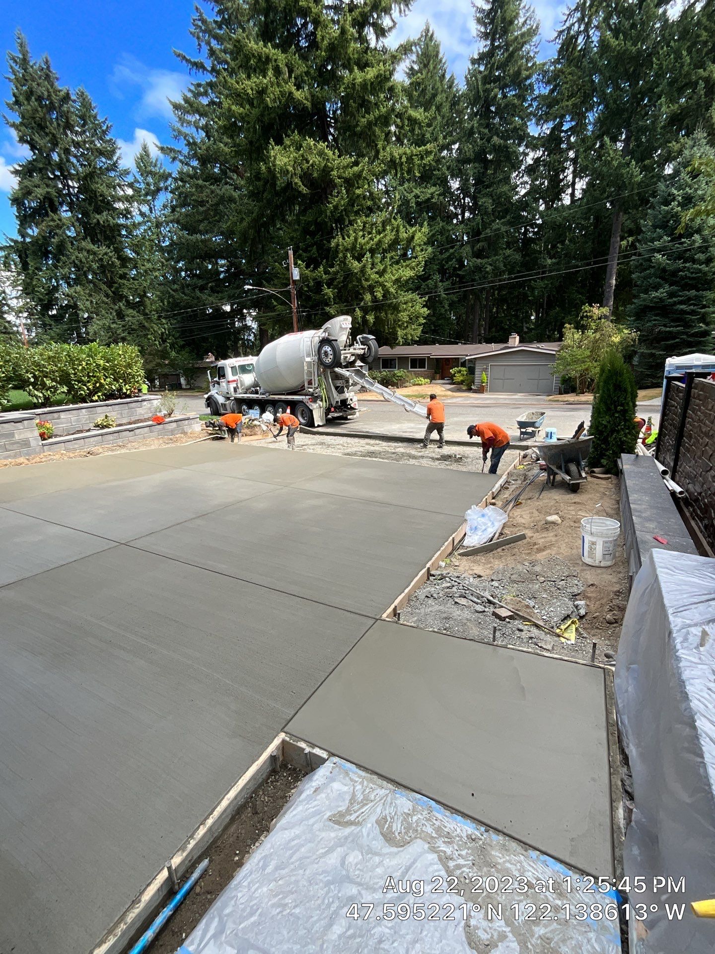 Bruce | Broom Finish Driveway, Concrete Project by Jireh Asphalt & Concrete Inc 