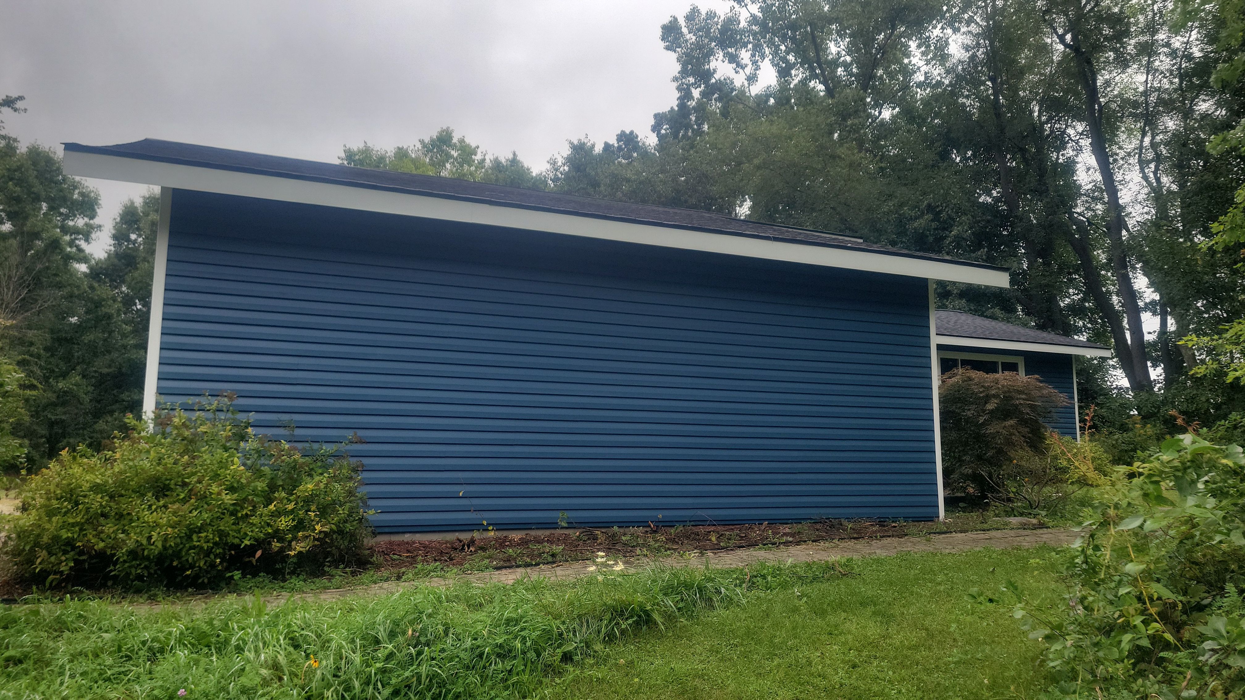 Siding Replacement using Alside D4 1/2" Dutchlap by 180 Contractors