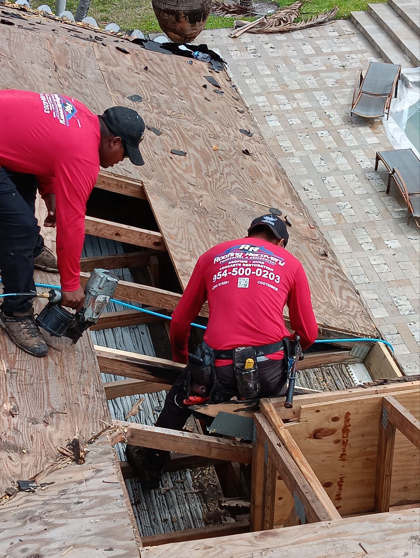 Metal Roof in Davie by Roofing Recovery