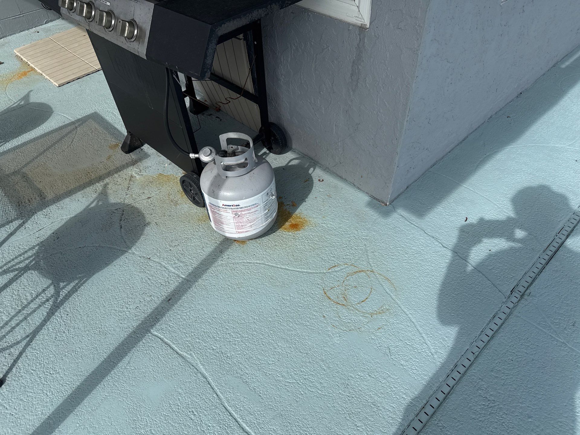 West Bradenton Pressure Washing and Rust Treatment by Sunshine AquaWash