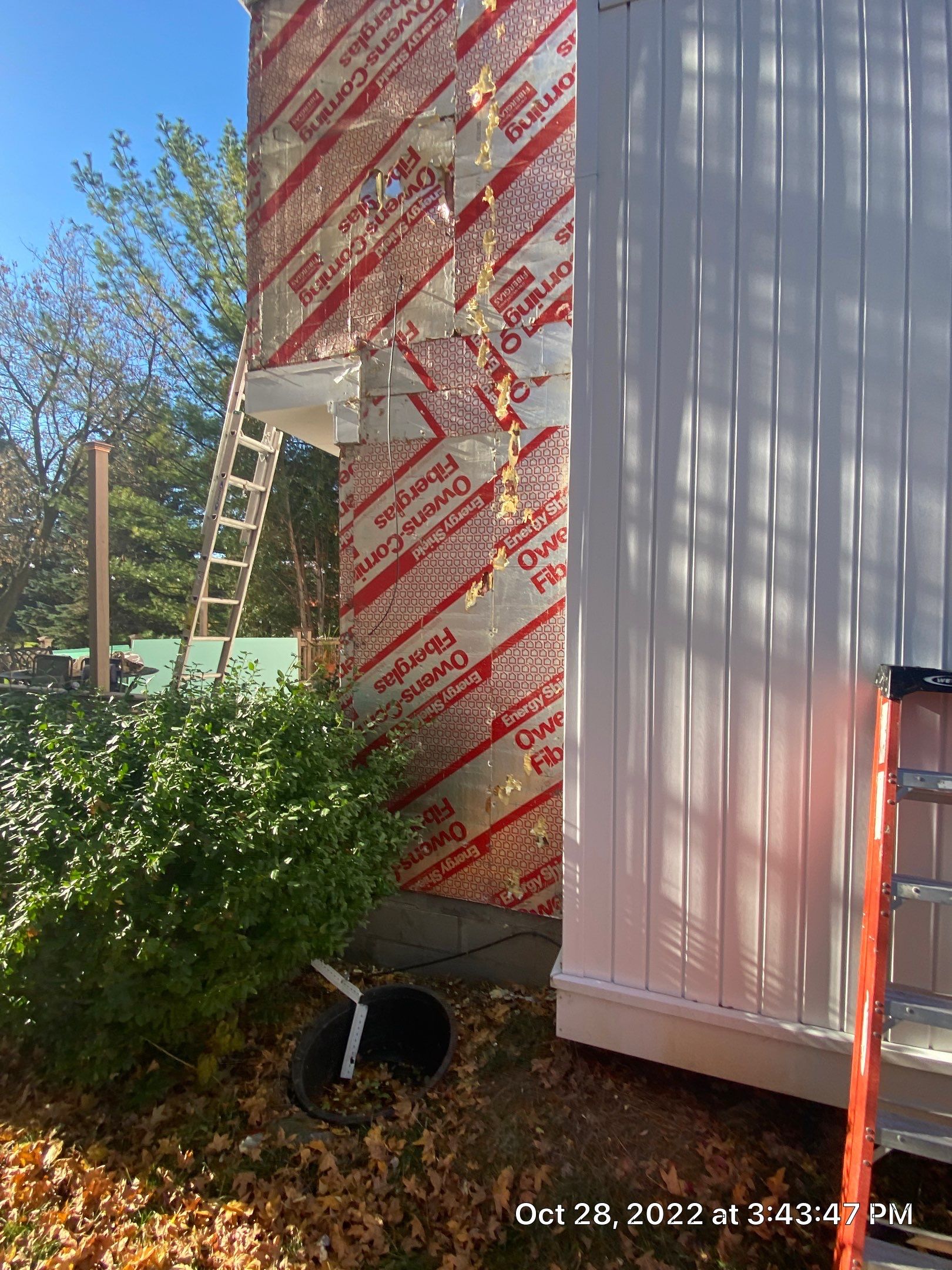 Siding Replacement using Certainteed Restoration Classic D4 Midnight Blue by 180 Contractors