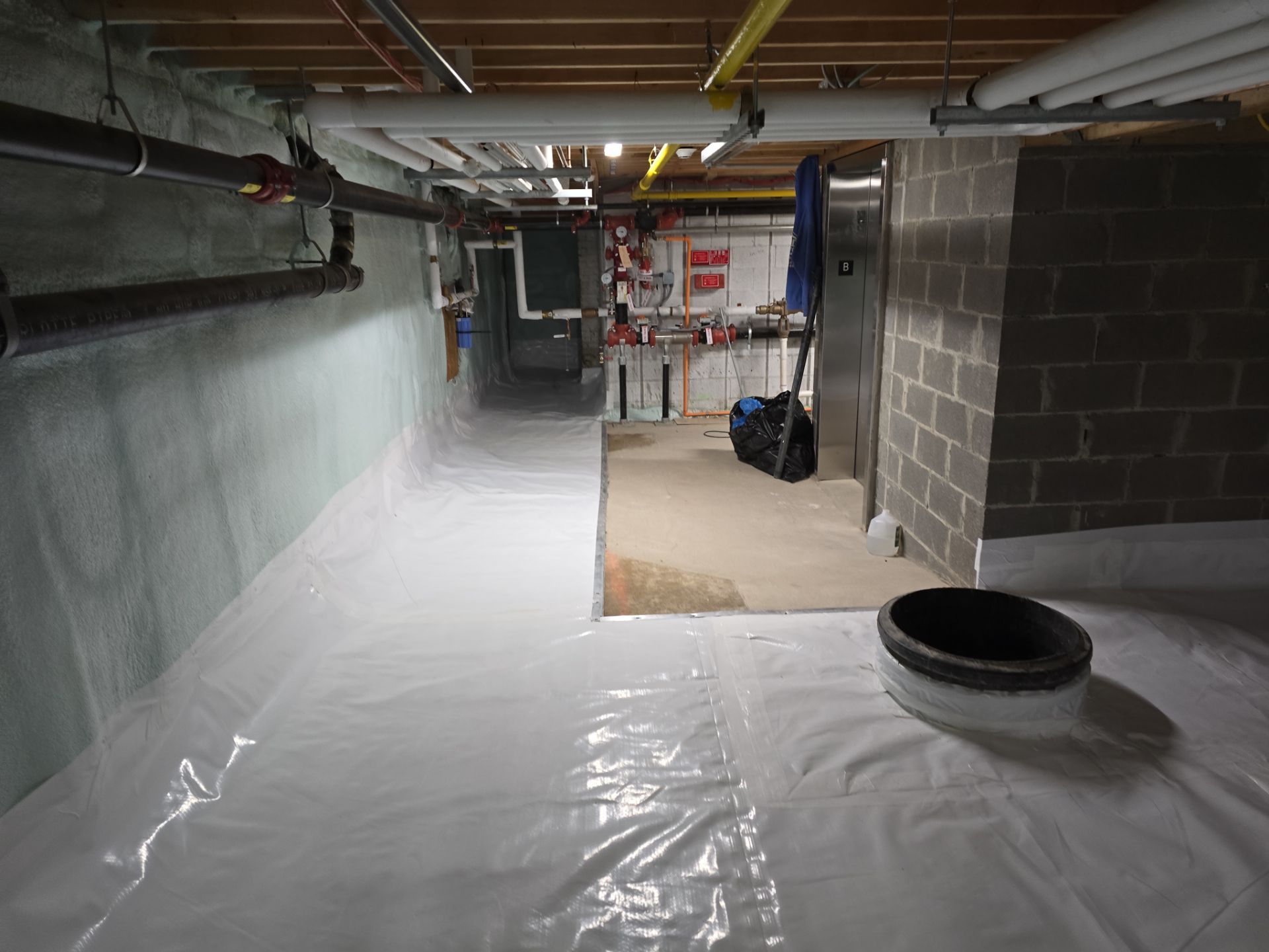 Crawl Space Encapsulation using Closed Cell Spray Foam by NYS Foam & Energy