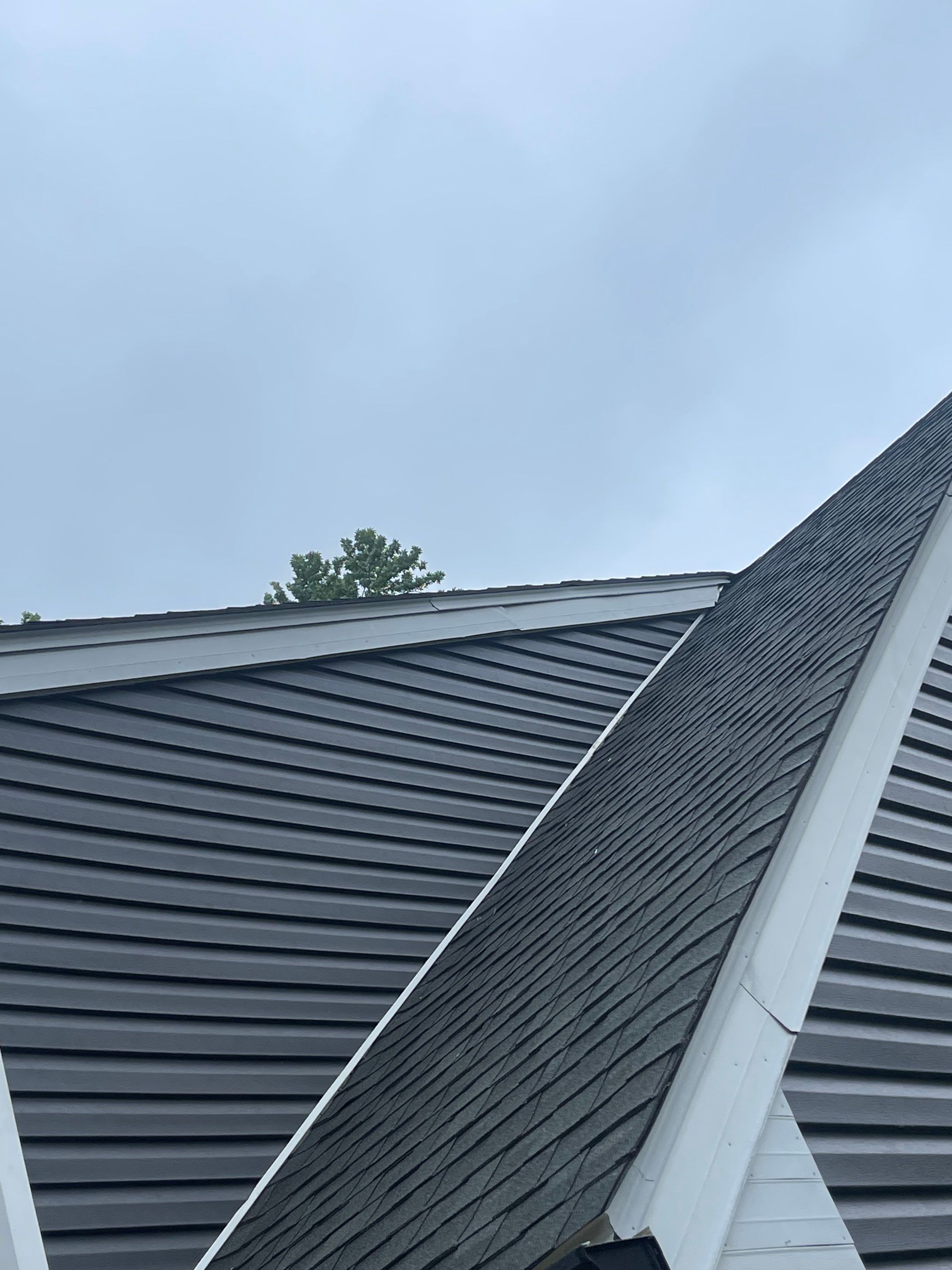 Siding Replacement by Storm Contracting 