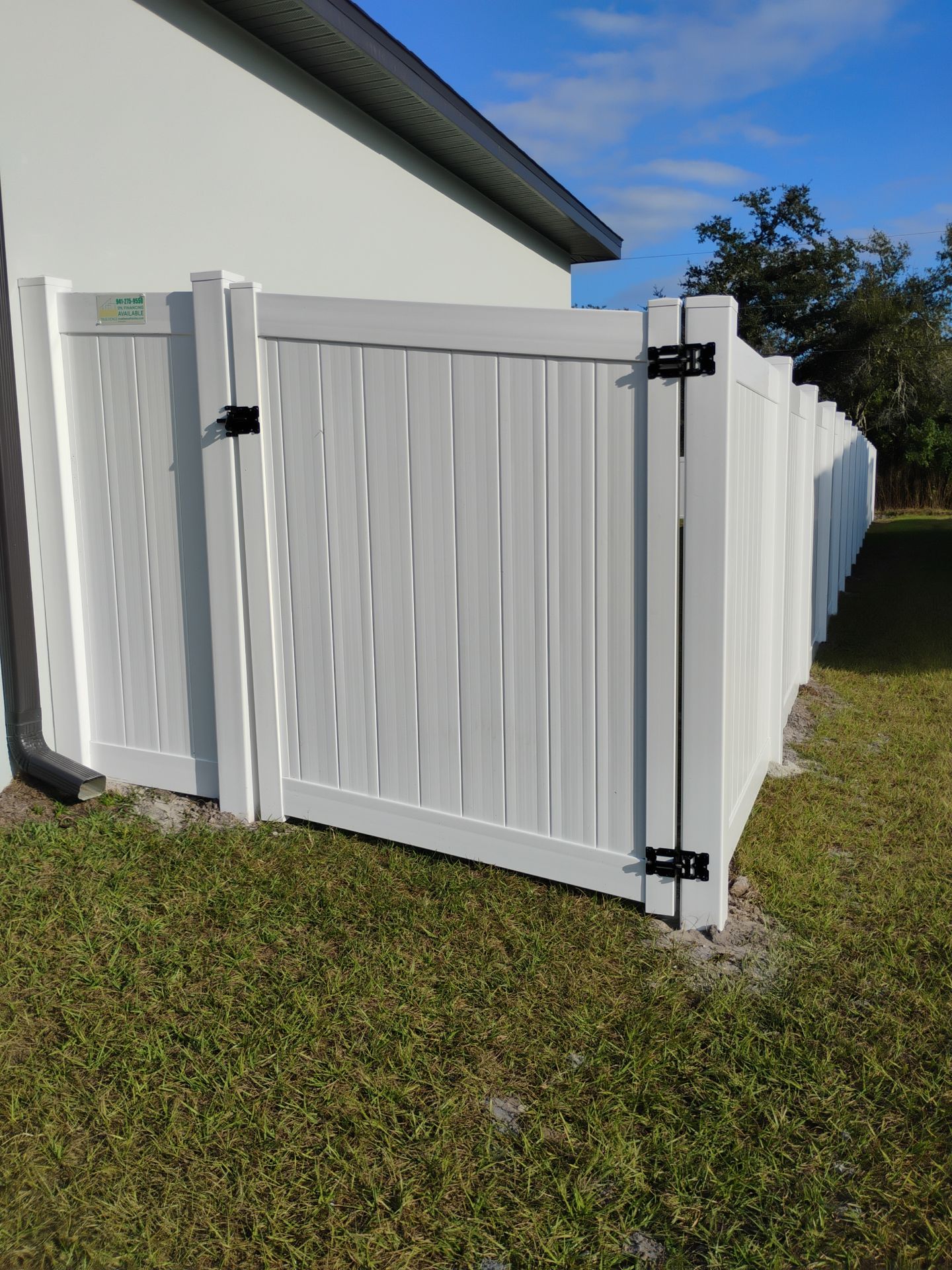 Vinyl Fence Install in Port Charlotte by True Fence LLC