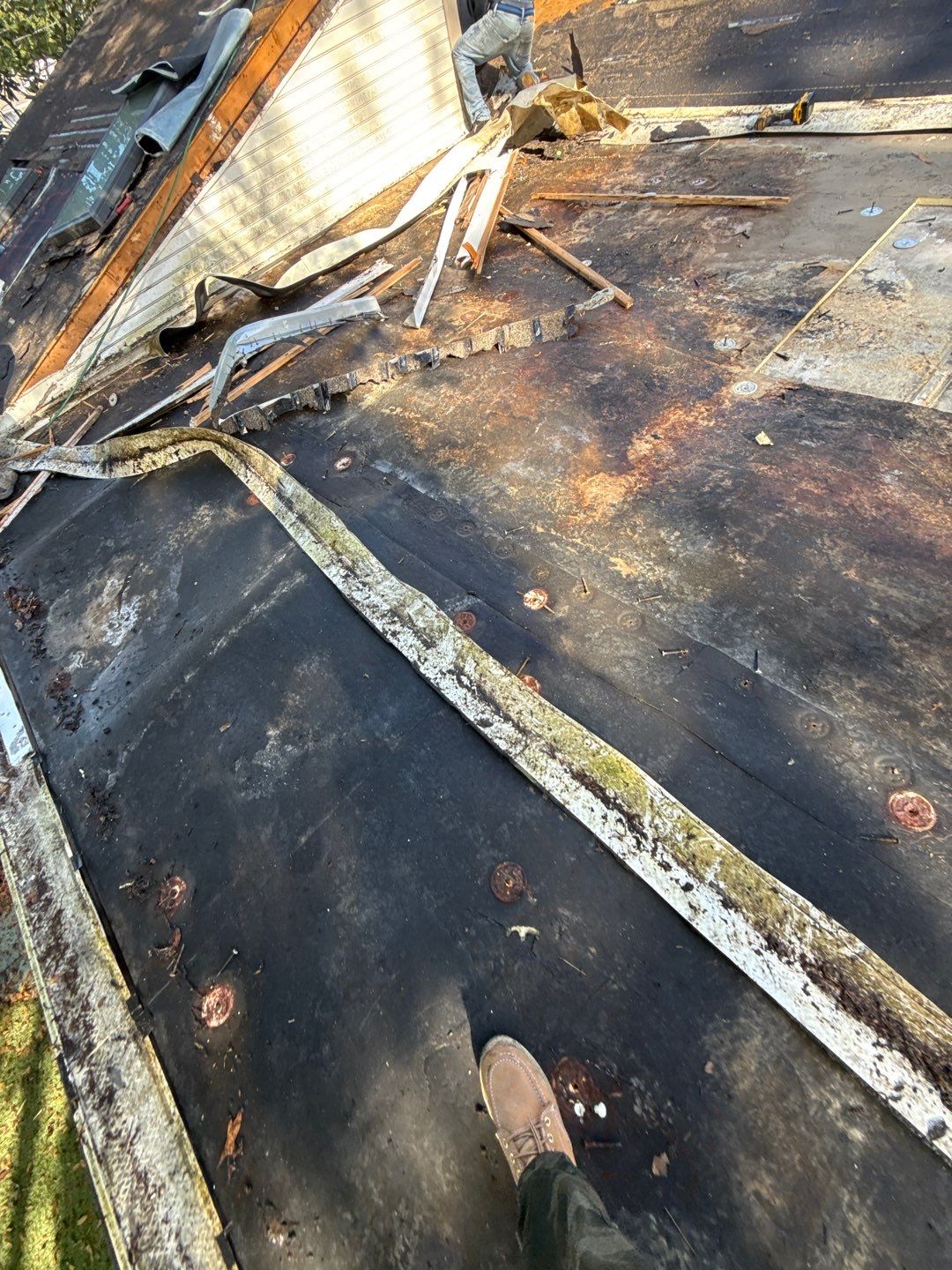 Project in Largo 33773 by Mitchell Roofing Company LLC 