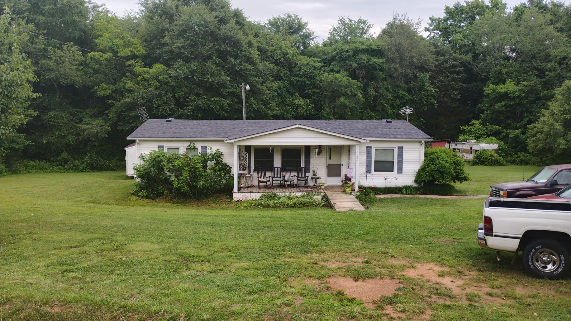 Taylor Roof by BROCK BUILDERS 