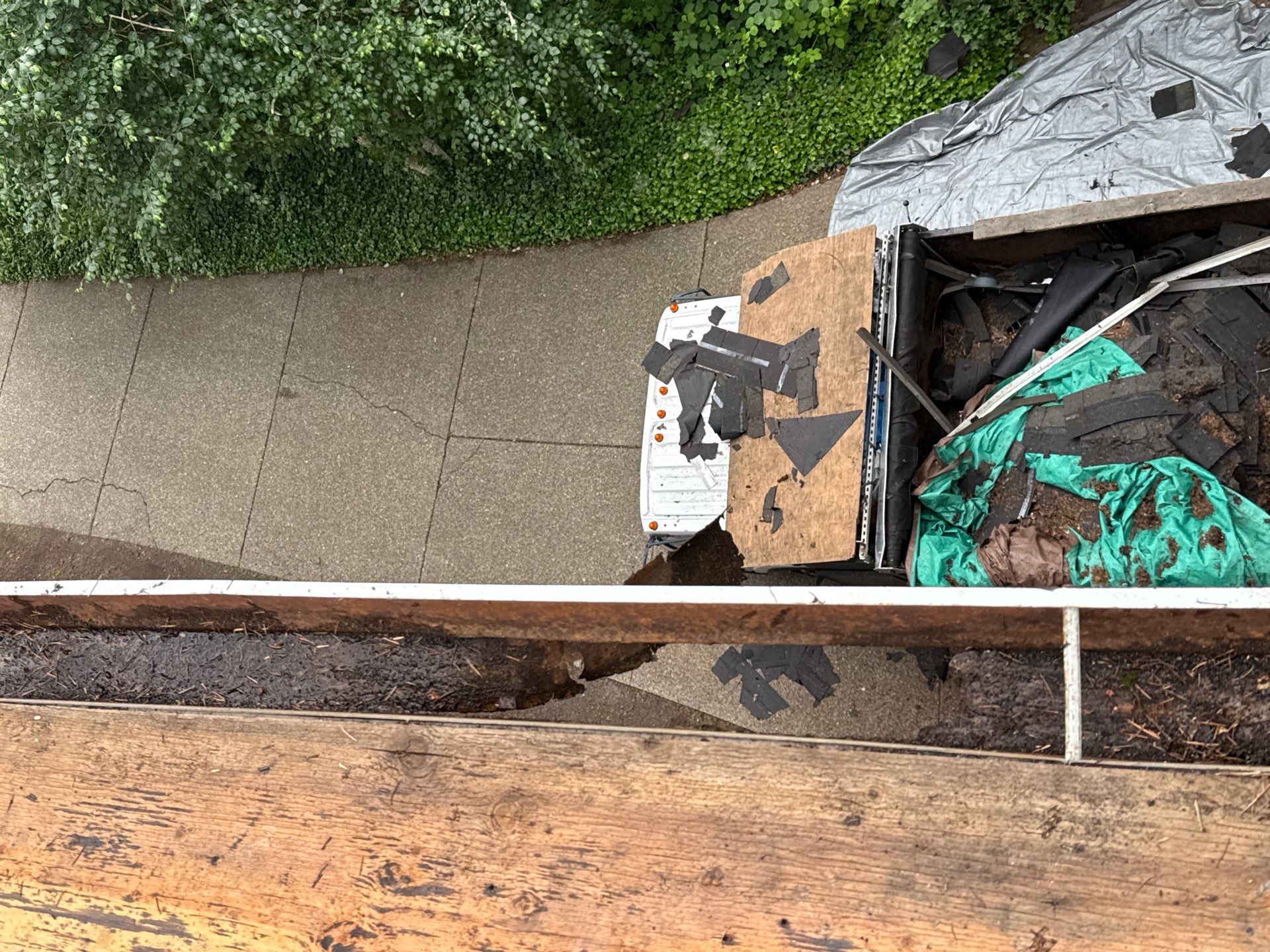 Project in West linn by Tom Leach Roofing