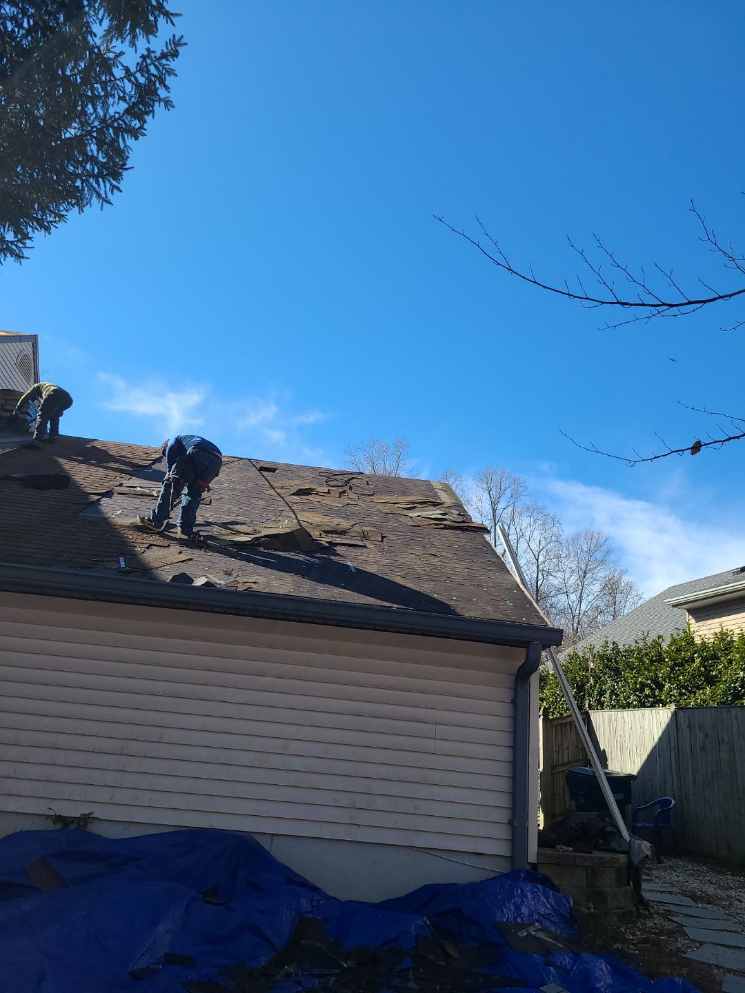 Springfield CertainTeed Landmark in Resawn Shake by RM Banning, Inc.