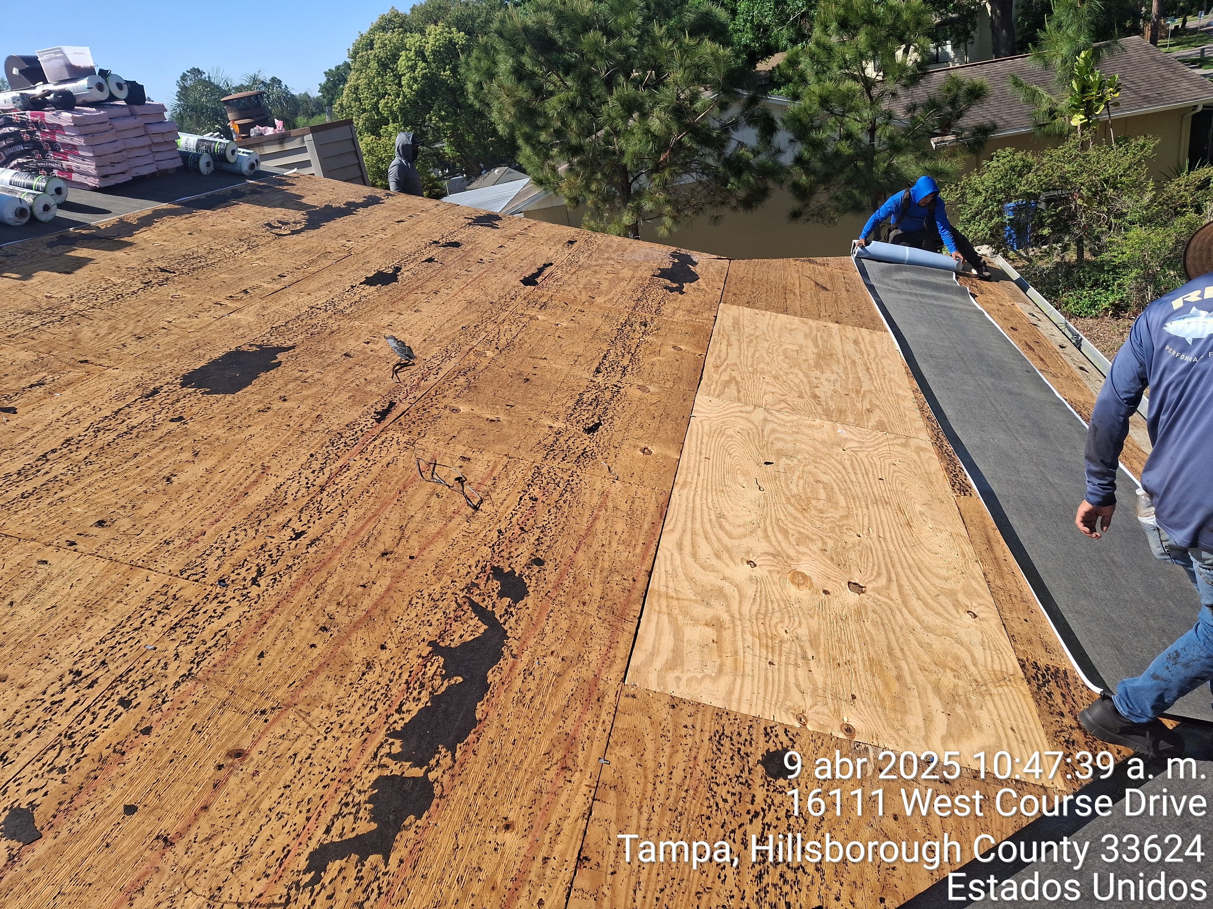 Owens Corning Designer Series (Summer Harvest) by RoofGuru AI LLC