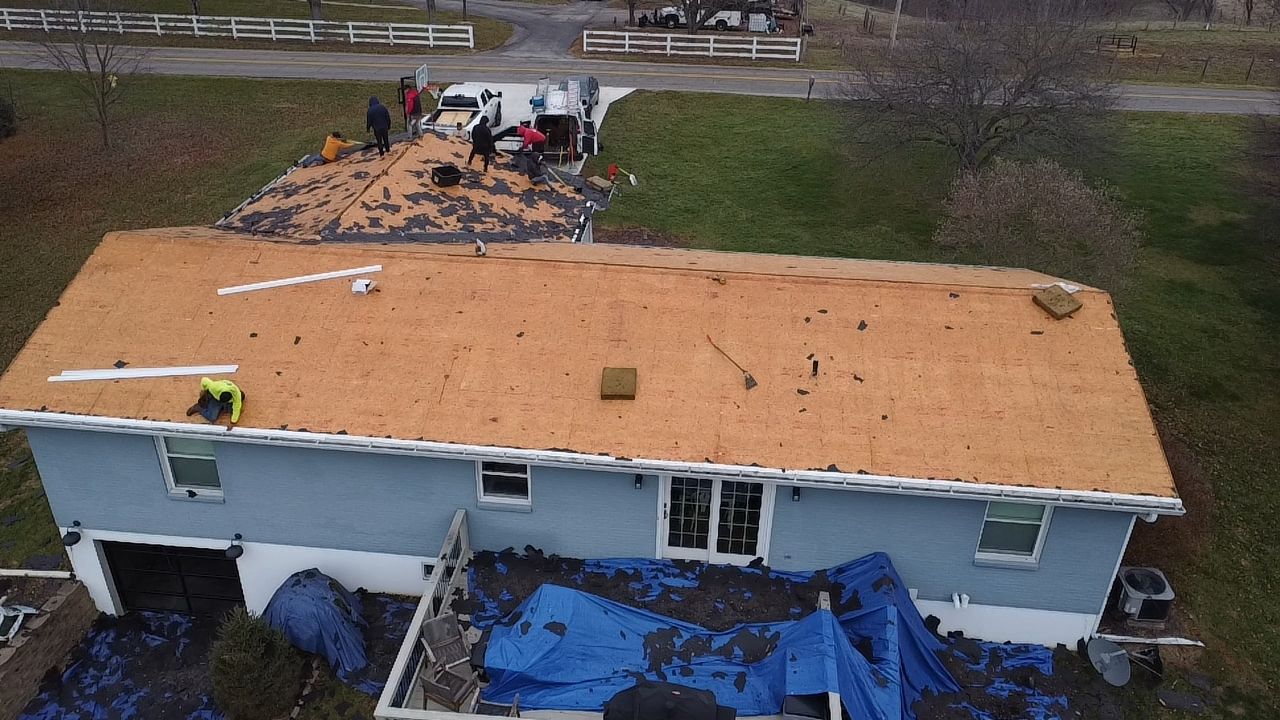 Roof Replacement with GAF Timberline HDZ Shingles in Morning View, KY by Empire Contractors