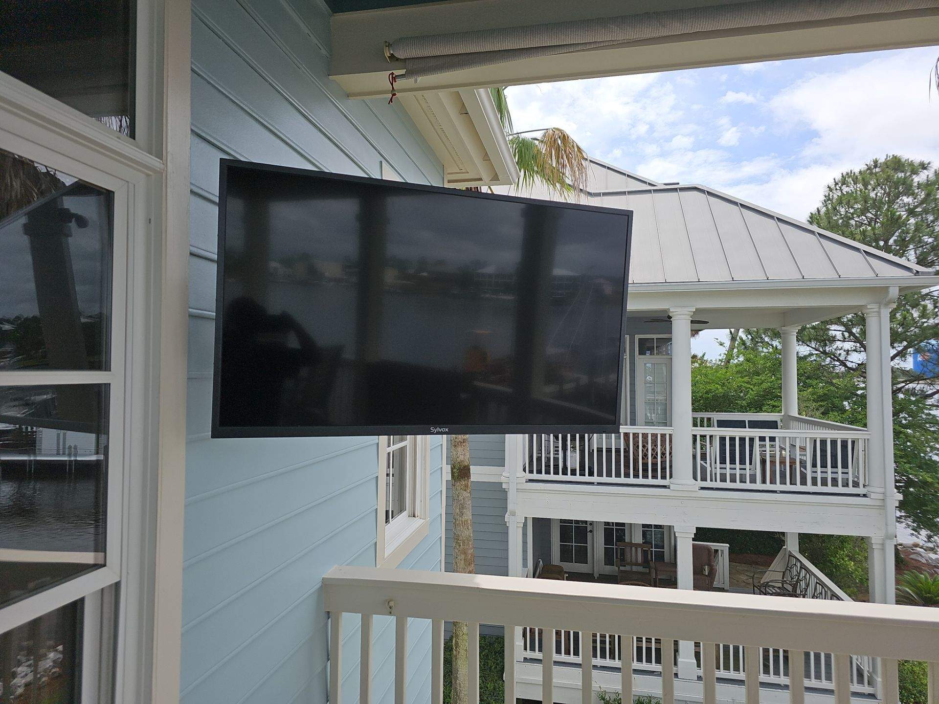 Custom TV Mounting Projects by Hangman Mounting & Installation 