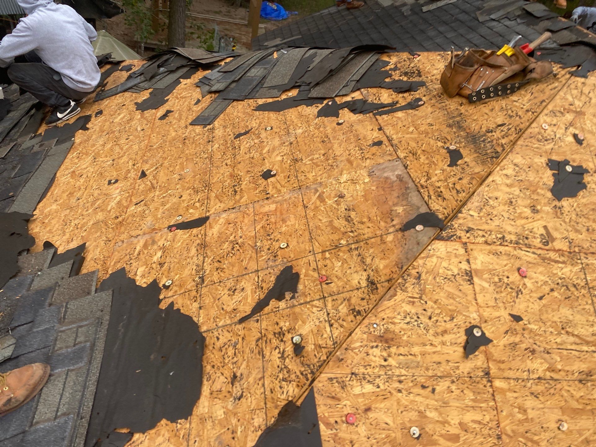 Residential Roofing Installation using Owen's Corning Duration (Lifetime) Shingles by Roof Repair Company